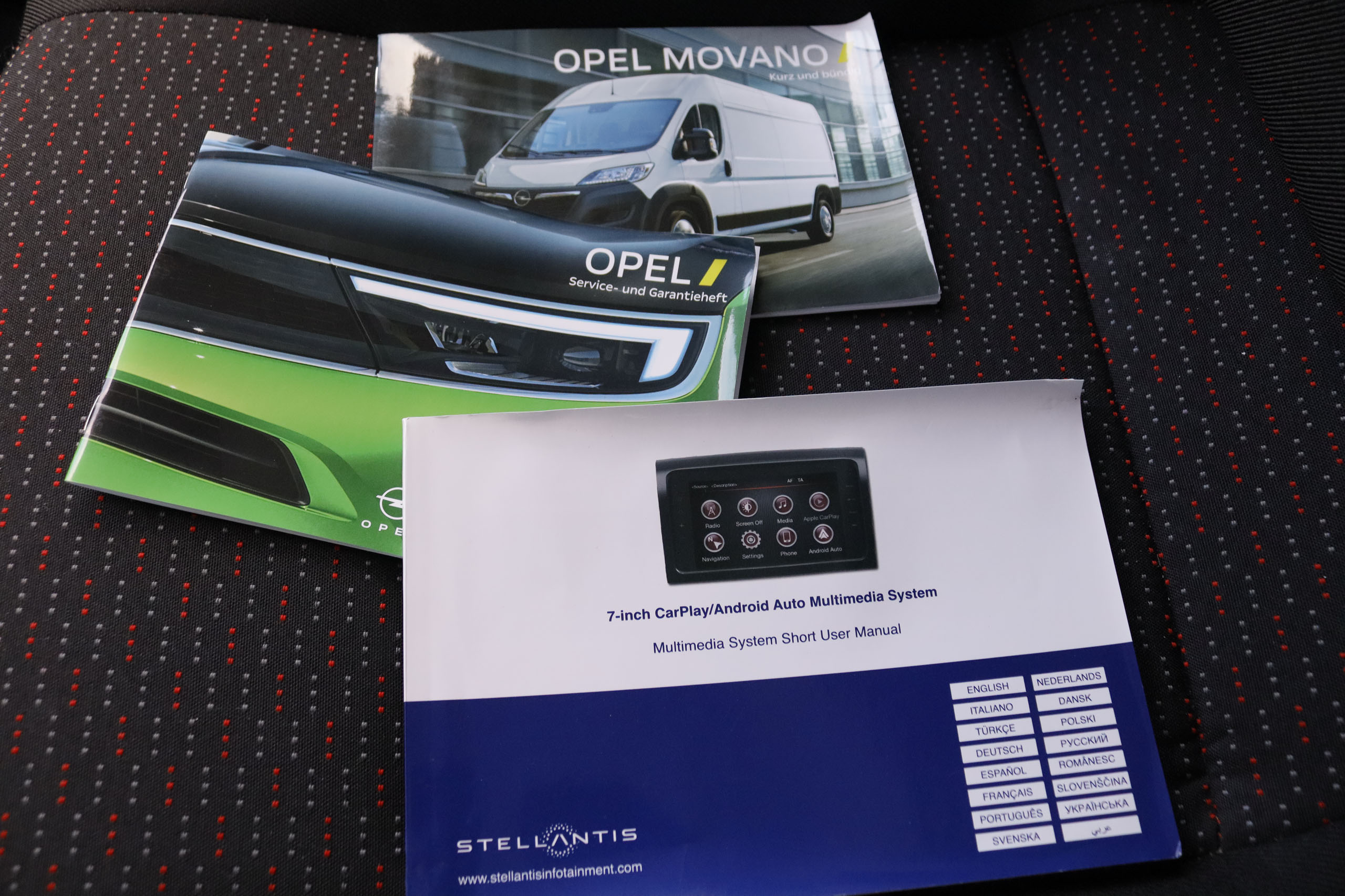 Opel Movano 2.2 BLUEHDI FURGO L2H1 140CV 4P VENTA SOLO PROFESIONALES # GARANTIA FAB 07/2026, IVA DEDUCIBLE, NAVY, PARKTRONIC 2.2 BLUEHDI FURGO L2H1 140CV 4P VENTA SOLO PROFESIONALES # GARANTIA FAB 07/2027, IVA DEDUCIBLE, NAVY, PARKTRONIC foto 28