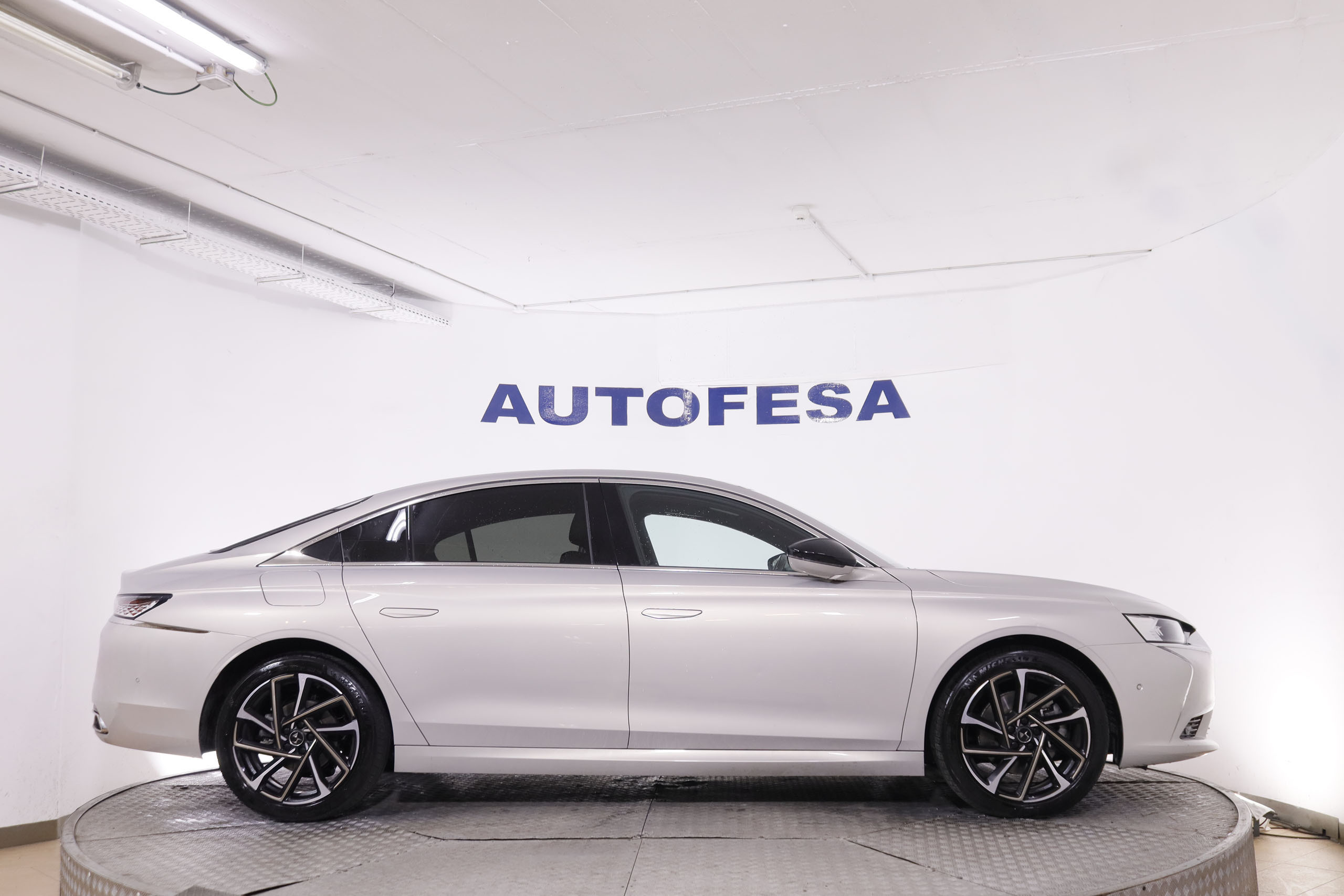 DS DS 9 1.6 E-TENSE RIVOLI AUTO 225CV 4P # IVA DEDUCIBLE, CUERO, NAVY, PARKTRONIC foto 9