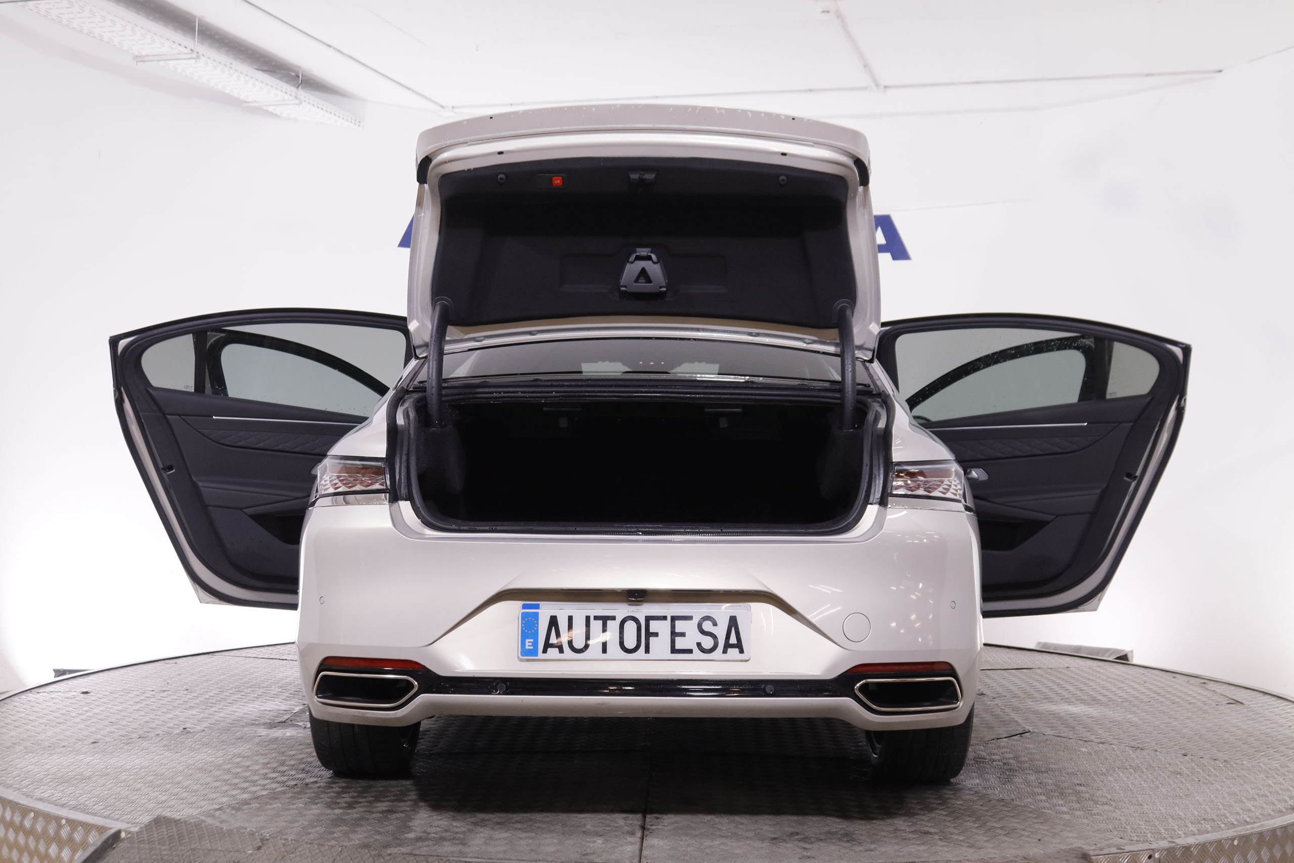 DS DS 9 1.6 E-TENSE RIVOLI AUTO 225CV 4P # IVA DEDUCIBLE, CUERO, NAVY, PARKTRONIC foto 11