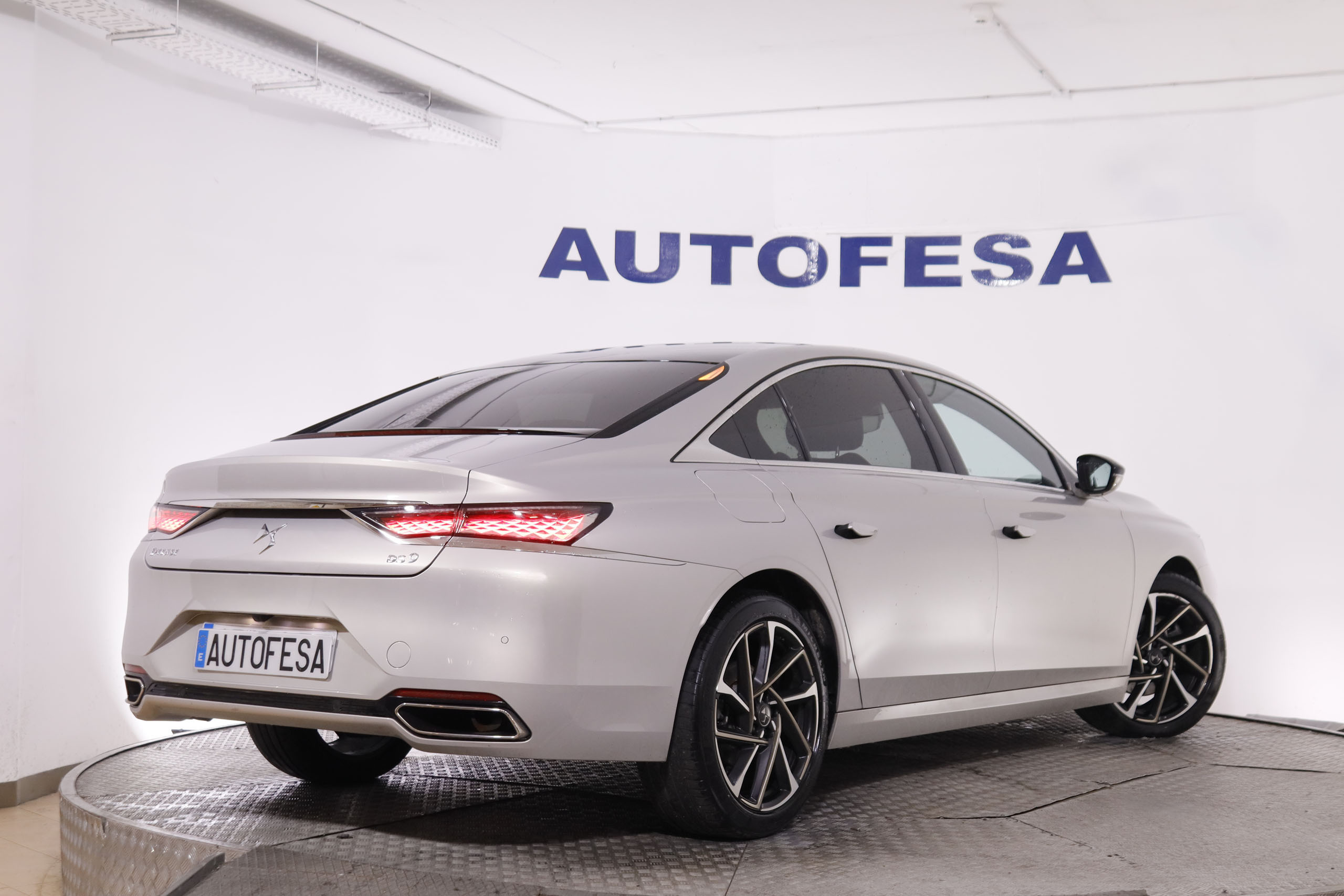 DS DS 9 1.6 E-TENSE RIVOLI AUTO 225CV 4P # IVA DEDUCIBLE, CUERO, NAVY, PARKTRONIC foto 7