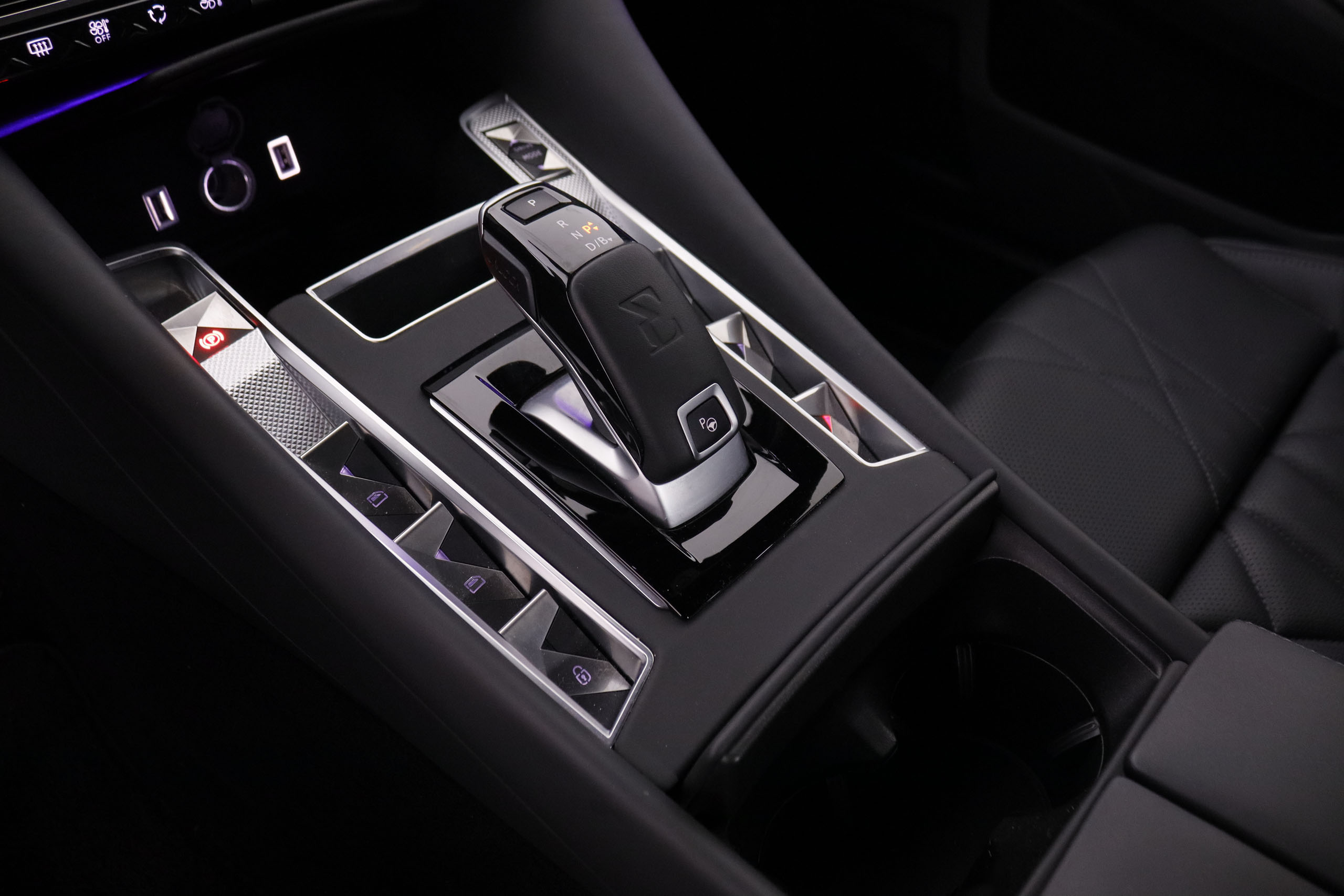 DS DS 9 1.6 E-TENSE RIVOLI AUTO 225CV 4P # IVA DEDUCIBLE, CUERO, NAVY, PARKTRONIC foto 31