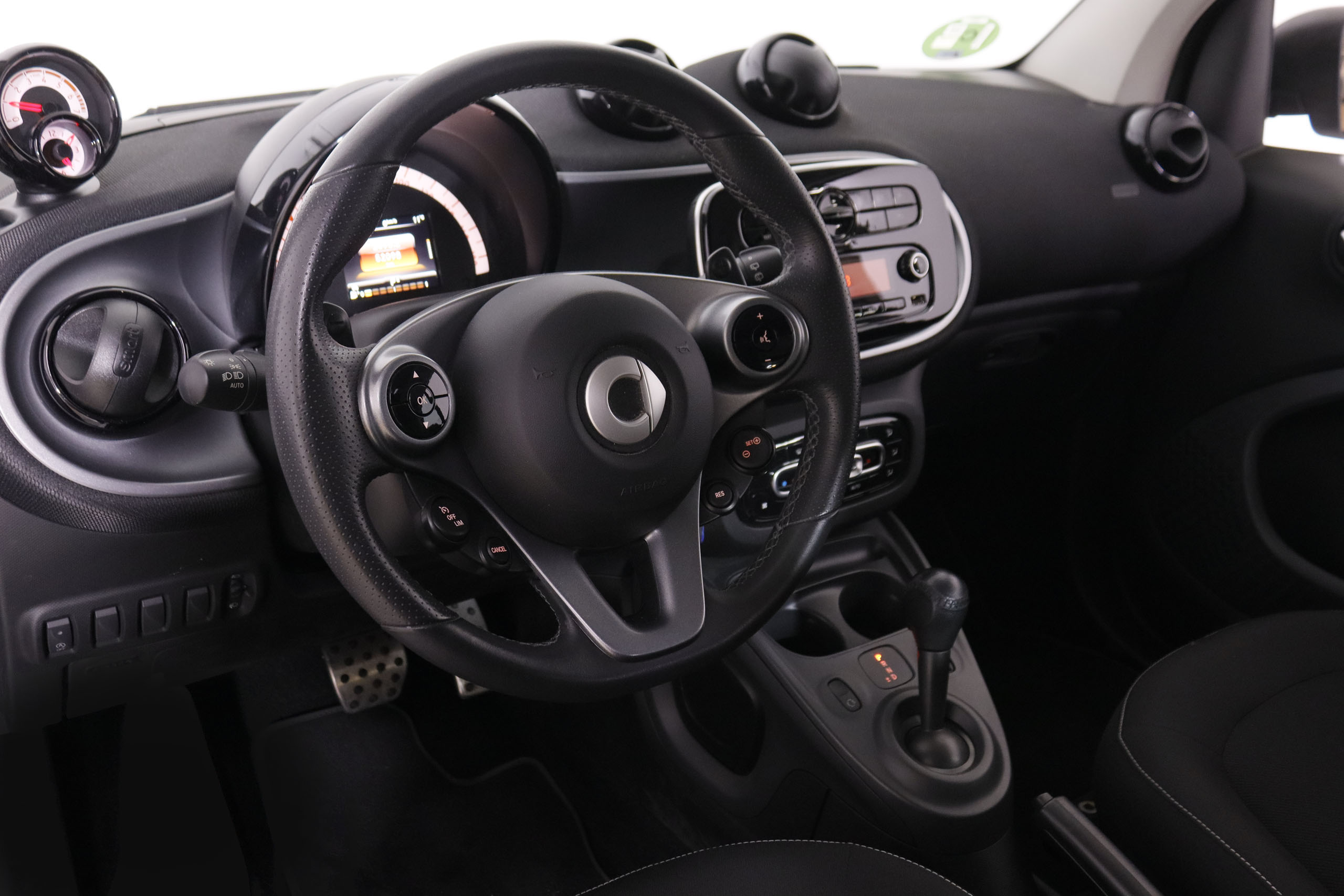 Smart Fortwo 0.9 COUPE PASSION AUTO 71CV 2P foto 14