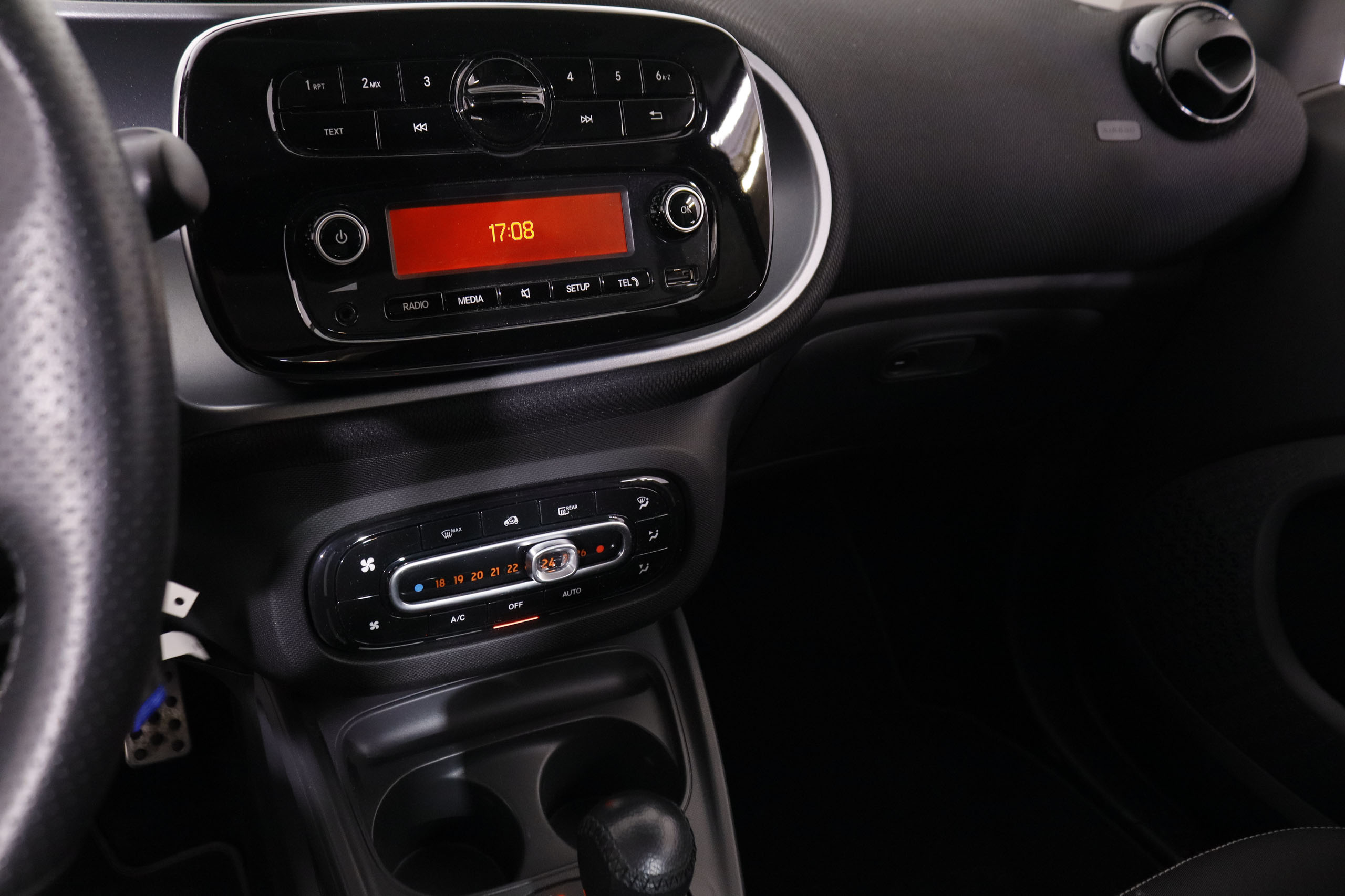 Smart Fortwo 0.9 COUPE PASSION AUTO 71CV 2P foto 18