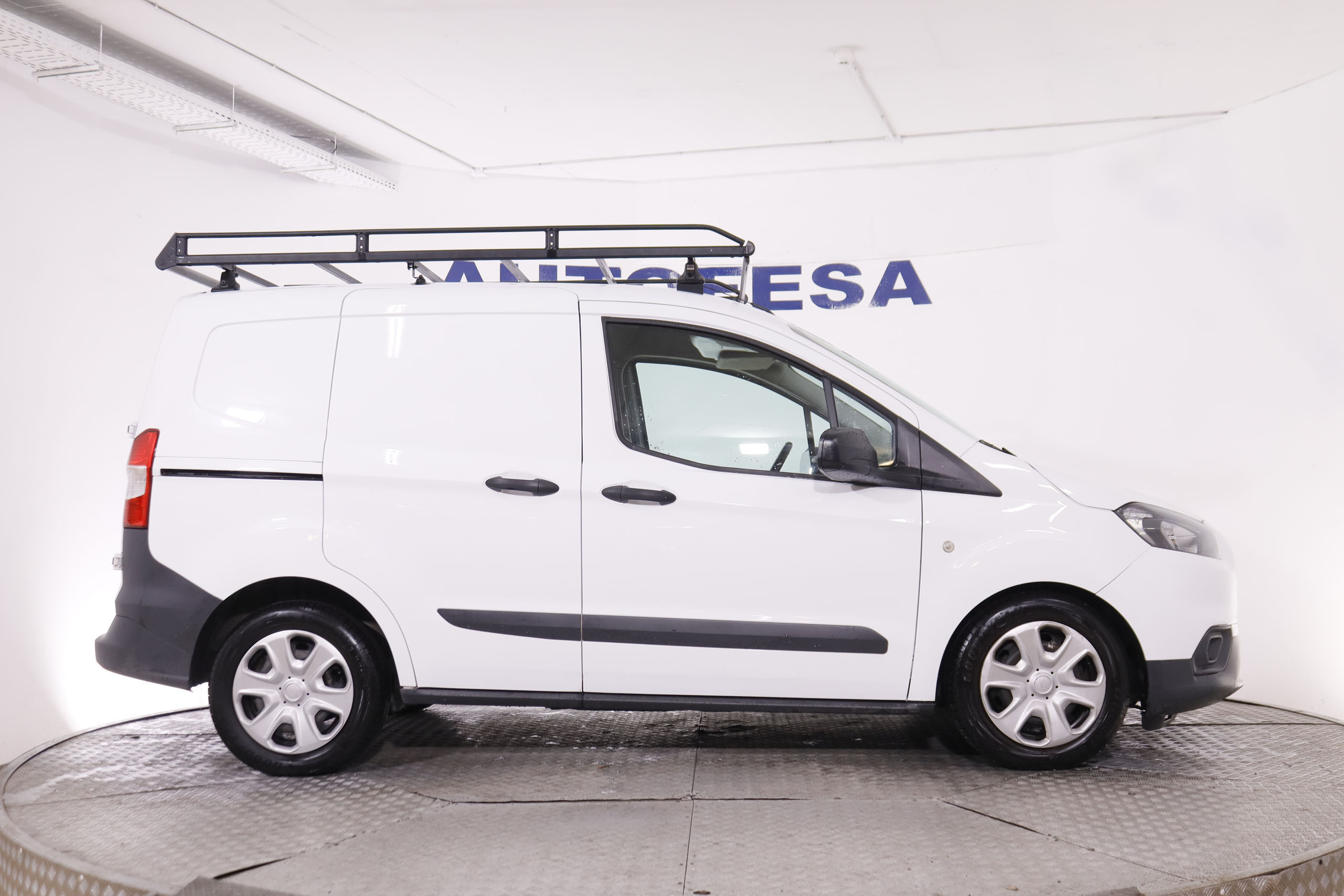 Ford Transit Courier 1.5 TDCI VAN TREND 75CV 3P # IVA DEDUCIBLE foto 9