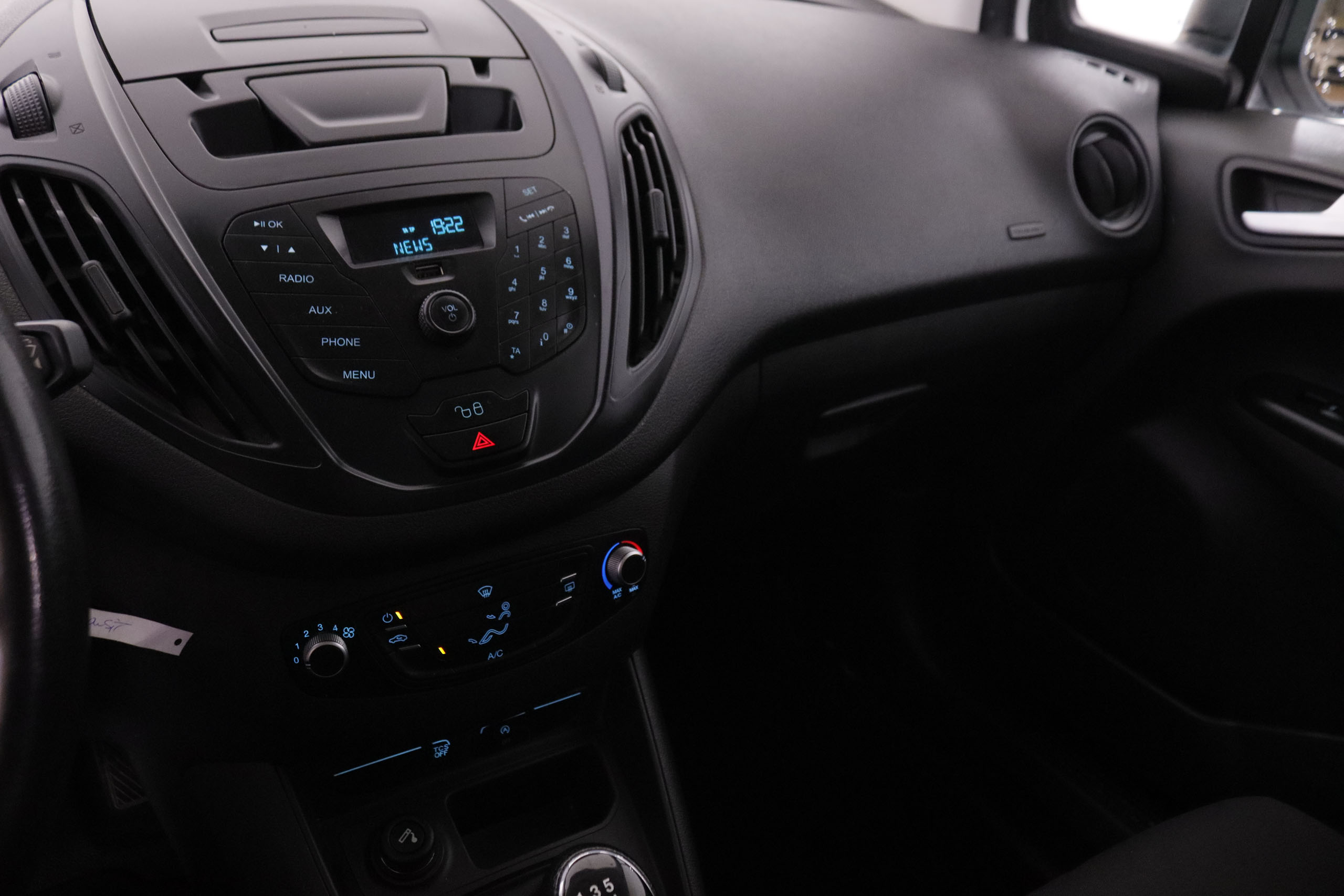 Ford Transit Courier 1.5 TDCI VAN TREND 75CV 3P # IVA DEDUCIBLE foto 18