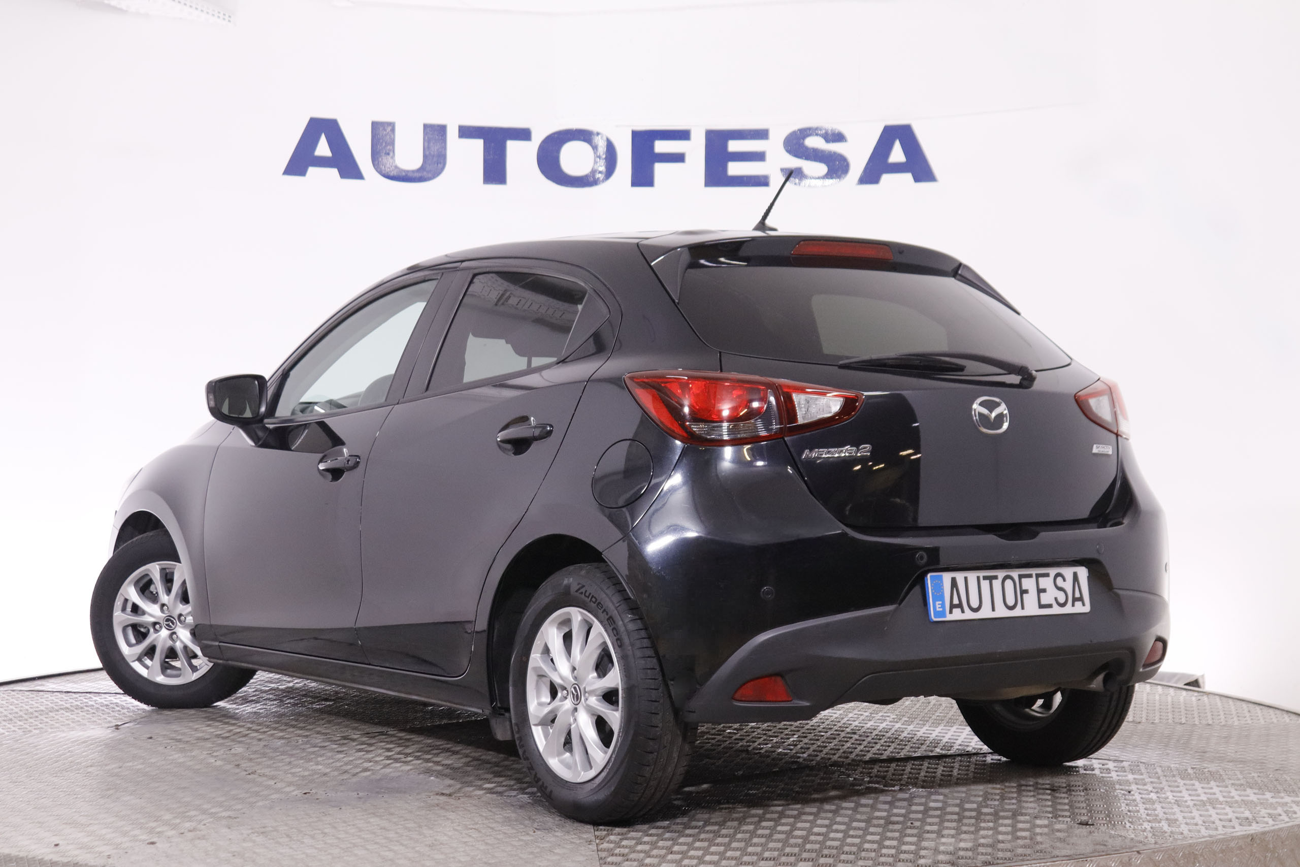 Mazda 2 1.5 STYLE PLUS CONFORT 90CV 5P # NAVY, PARKTRONIC foto 5