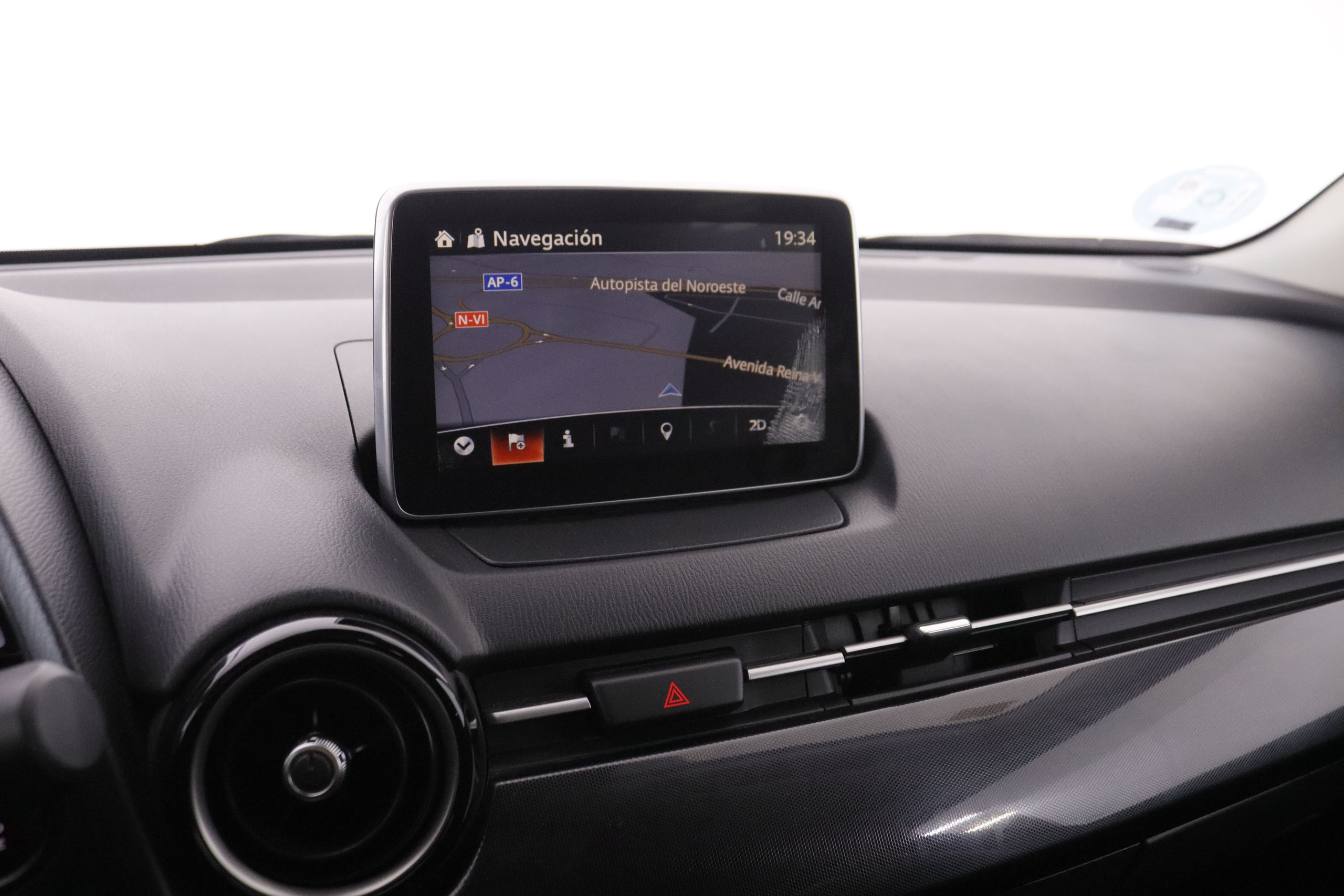 Mazda 2 1.5 STYLE PLUS CONFORT 90CV 5P # NAVY, PARKTRONIC foto 19