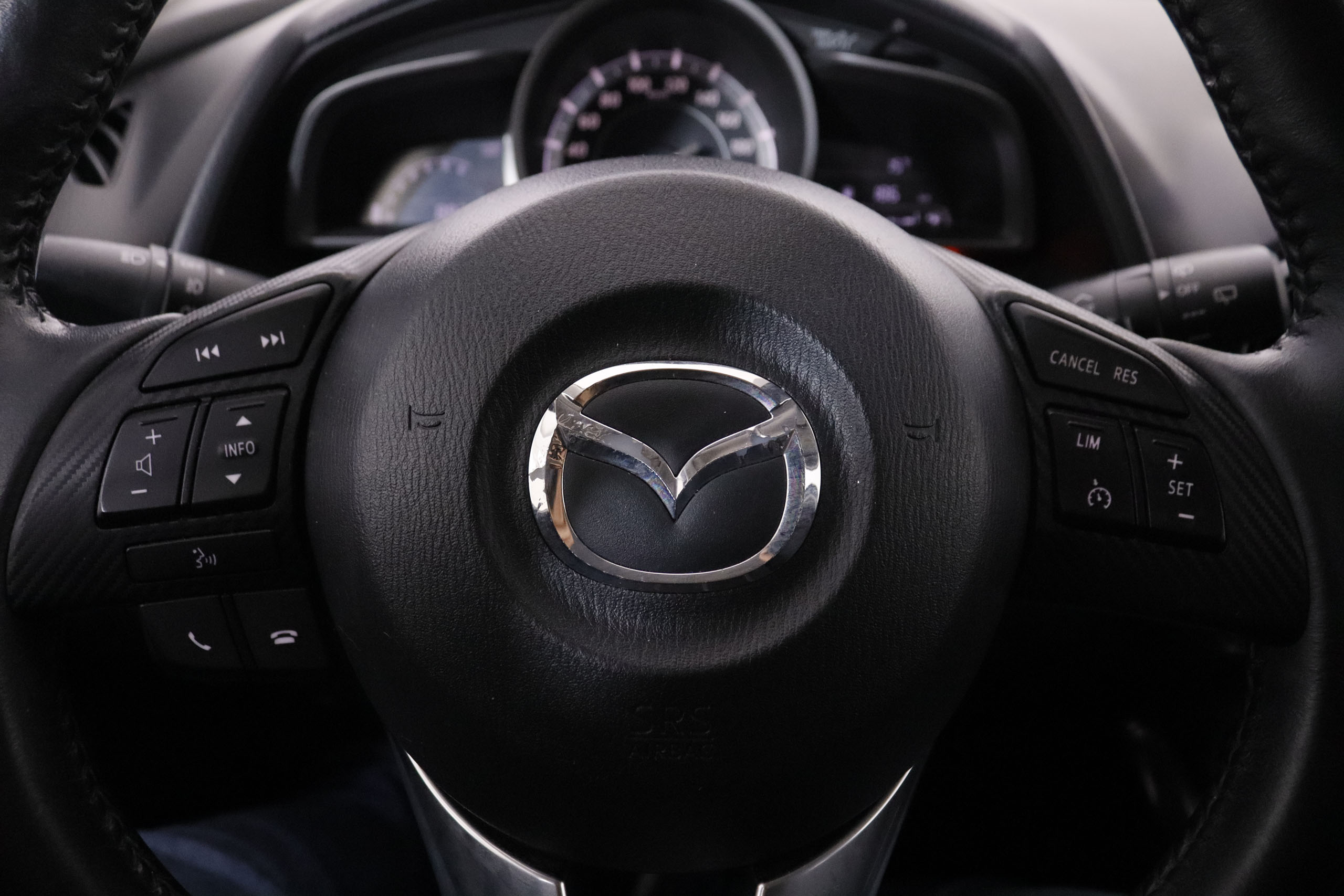 Mazda 2 1.5 STYLE PLUS CONFORT 90CV 5P # NAVY, PARKTRONIC foto 17