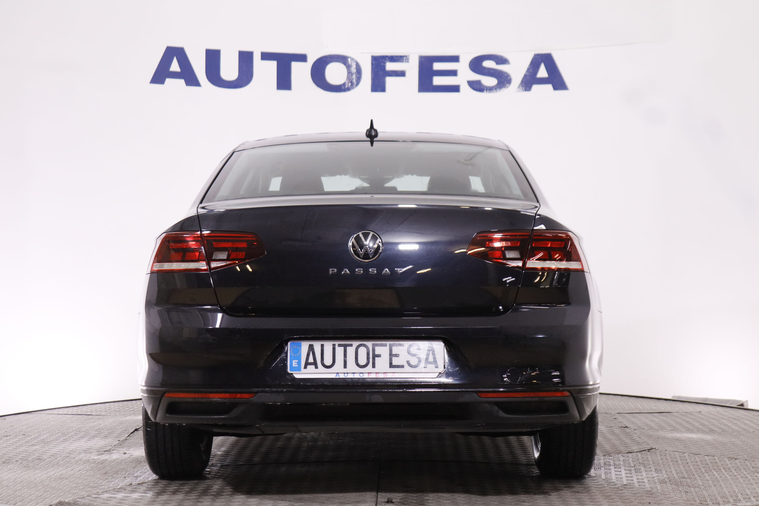 Volkswagen Passat 2.0 TDI 150CV 5P # IVA DEDUCIBLE, NAVY foto 6