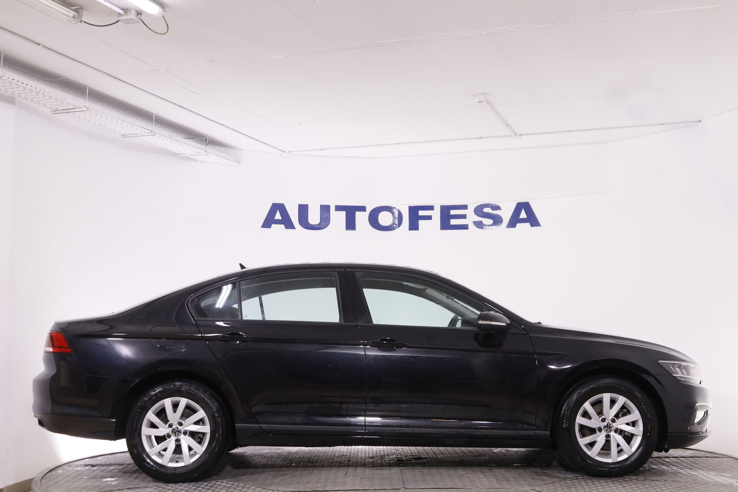 Volkswagen Passat 2.0 TDI 150CV 5P # IVA DEDUCIBLE, NAVY foto 9