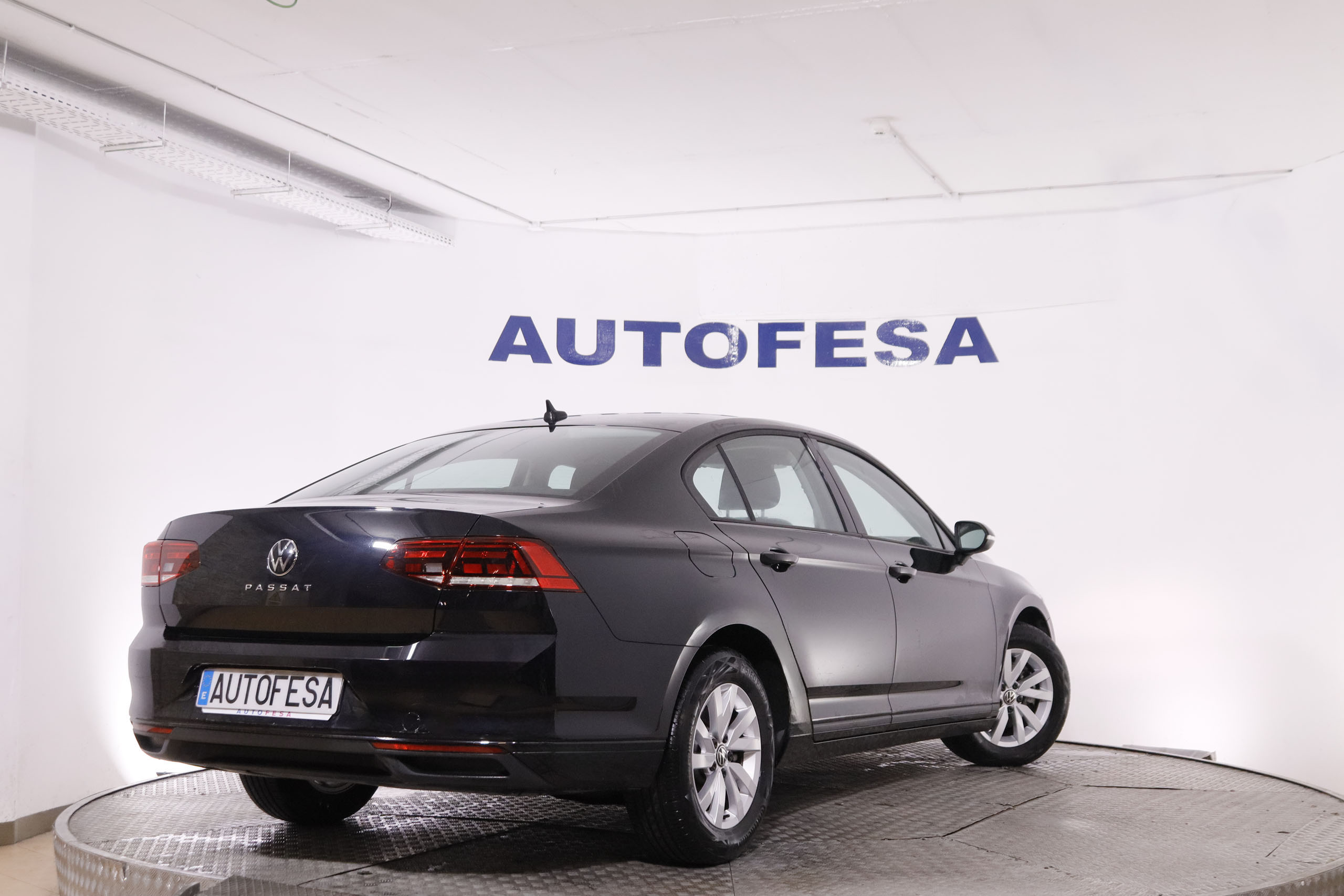 Volkswagen Passat 2.0 TDI 150CV 5P # IVA DEDUCIBLE, NAVY foto 7
