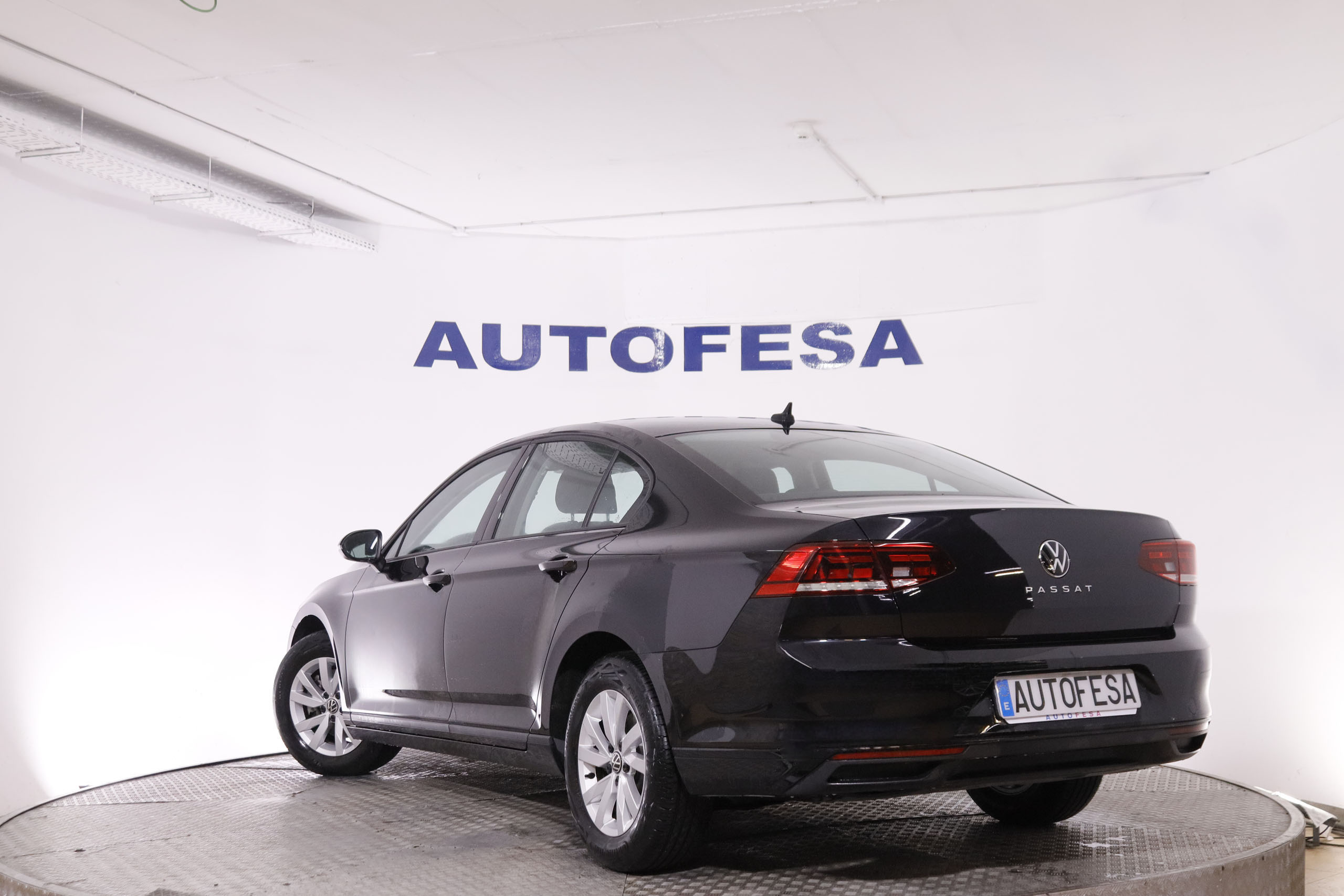 Volkswagen Passat 2.0 TDI 150CV 5P # IVA DEDUCIBLE, NAVY foto 5