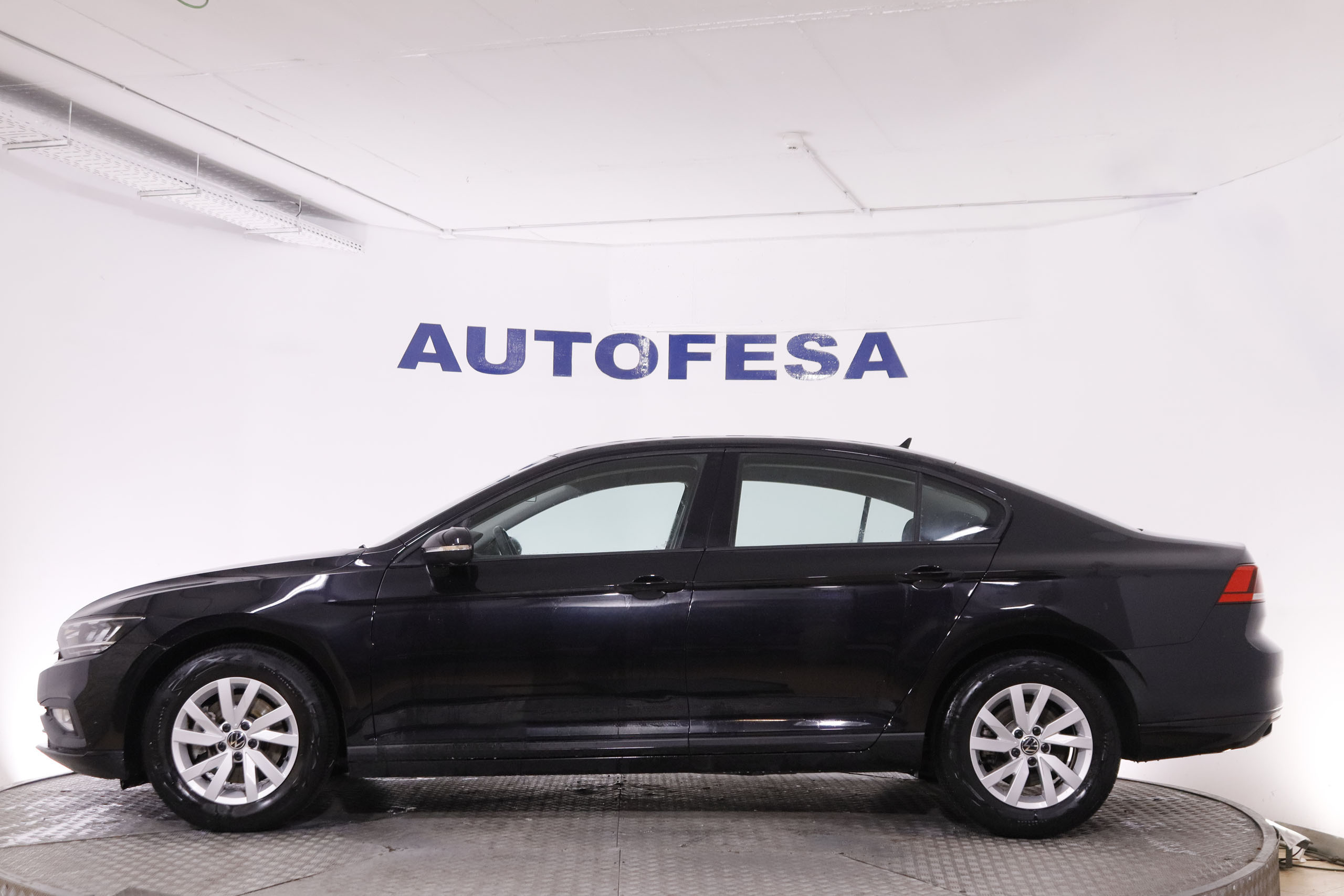 Volkswagen Passat 2.0 TDI 150CV 5P # IVA DEDUCIBLE, NAVY foto 13