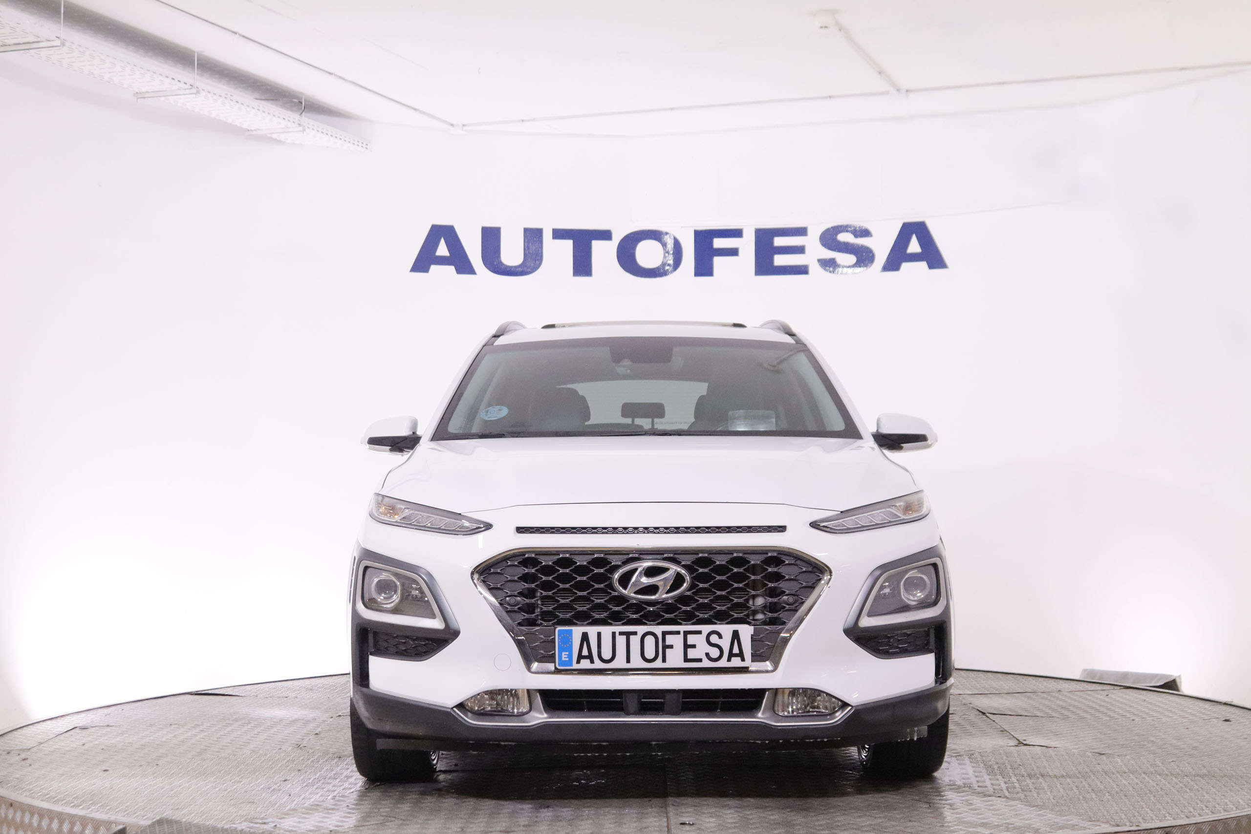 Hyundai Kona 1.6 TGDI STYLE DT 4X4 SKY AUTO 177CV 5P # CUERO, TECHO ELECTRICO, NAVY foto 2