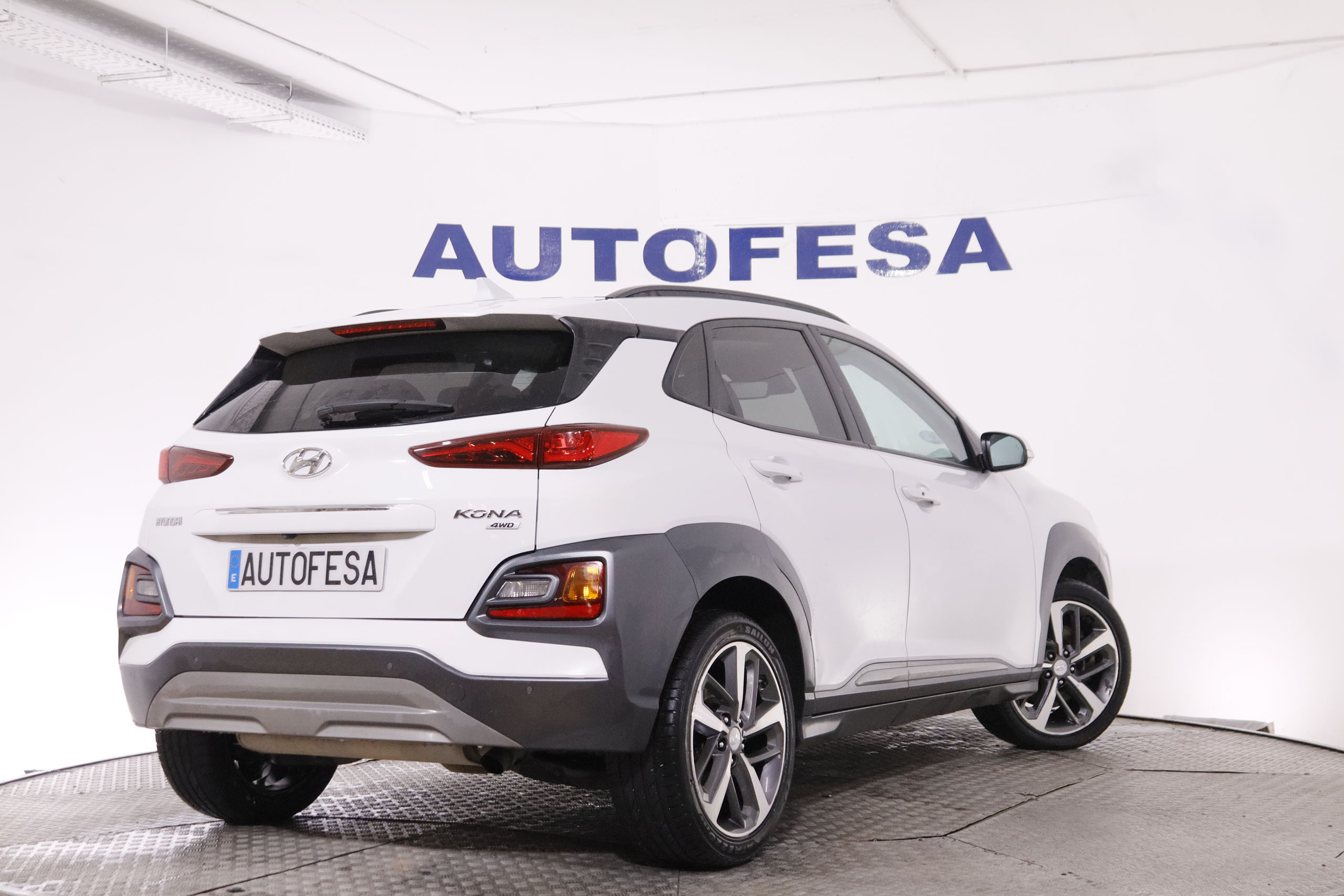Hyundai Kona 1.6 TGDI STYLE DT 4X4 SKY AUTO 177CV 5P # CUERO, TECHO ELECTRICO, NAVY foto 7
