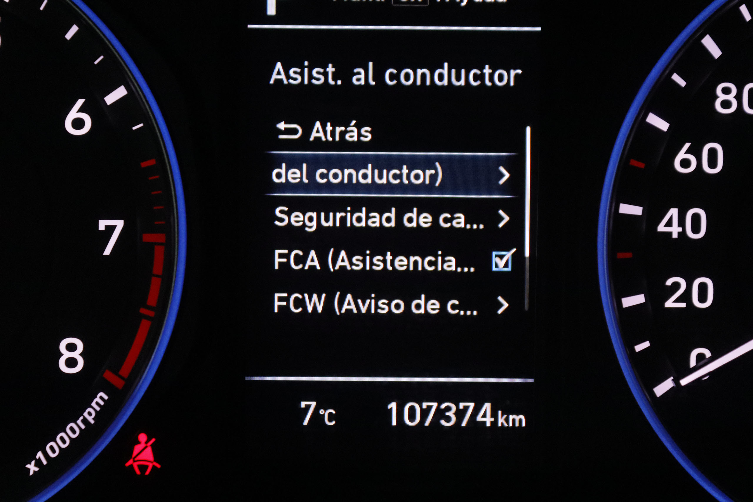 Hyundai Kona 1.6 TGDI STYLE DT 4X4 SKY AUTO 177CV 5P # CUERO, TECHO ELECTRICO, NAVY foto 21