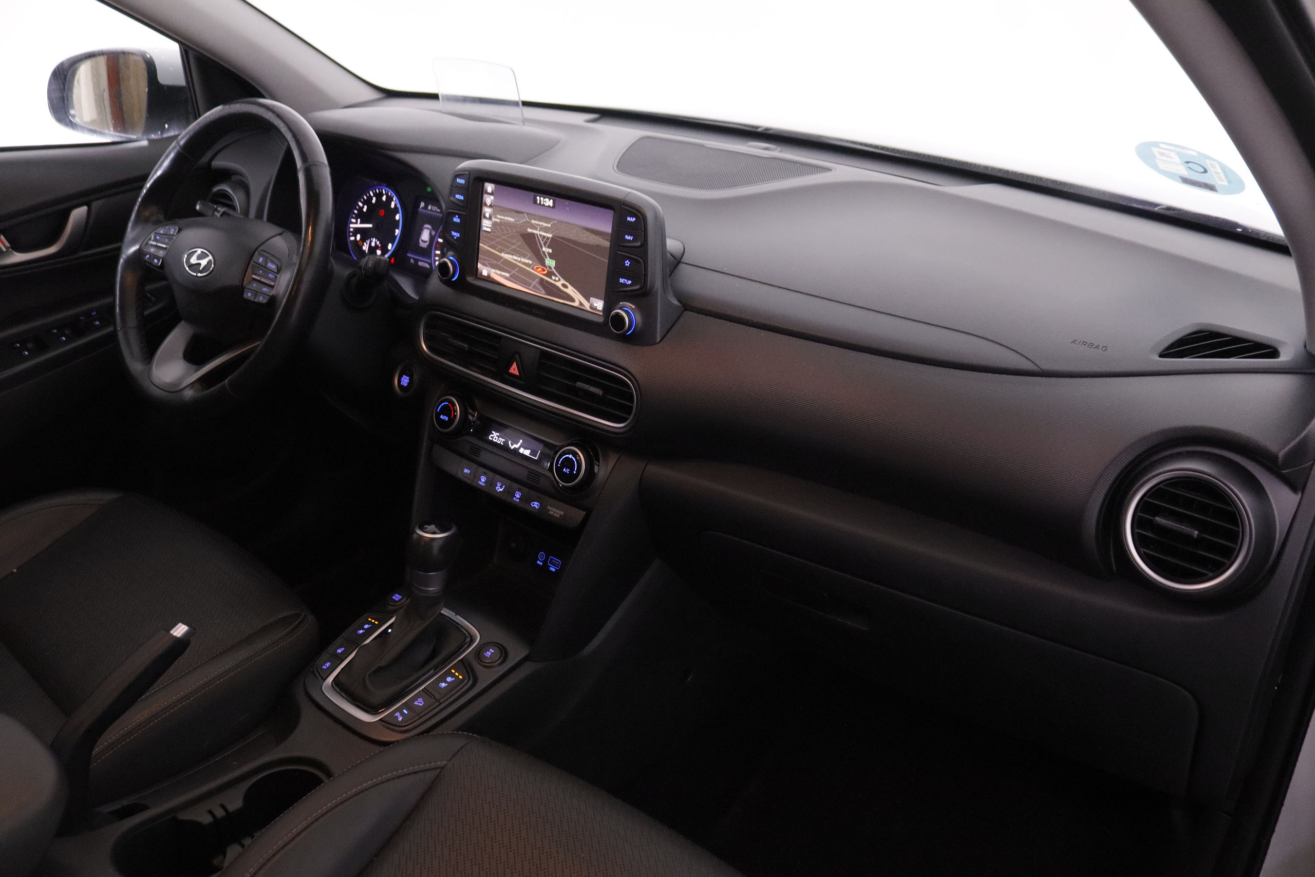 Hyundai Kona 1.6 TGDI STYLE DT 4X4 SKY AUTO 177CV 5P # CUERO, TECHO ELECTRICO, NAVY foto 15