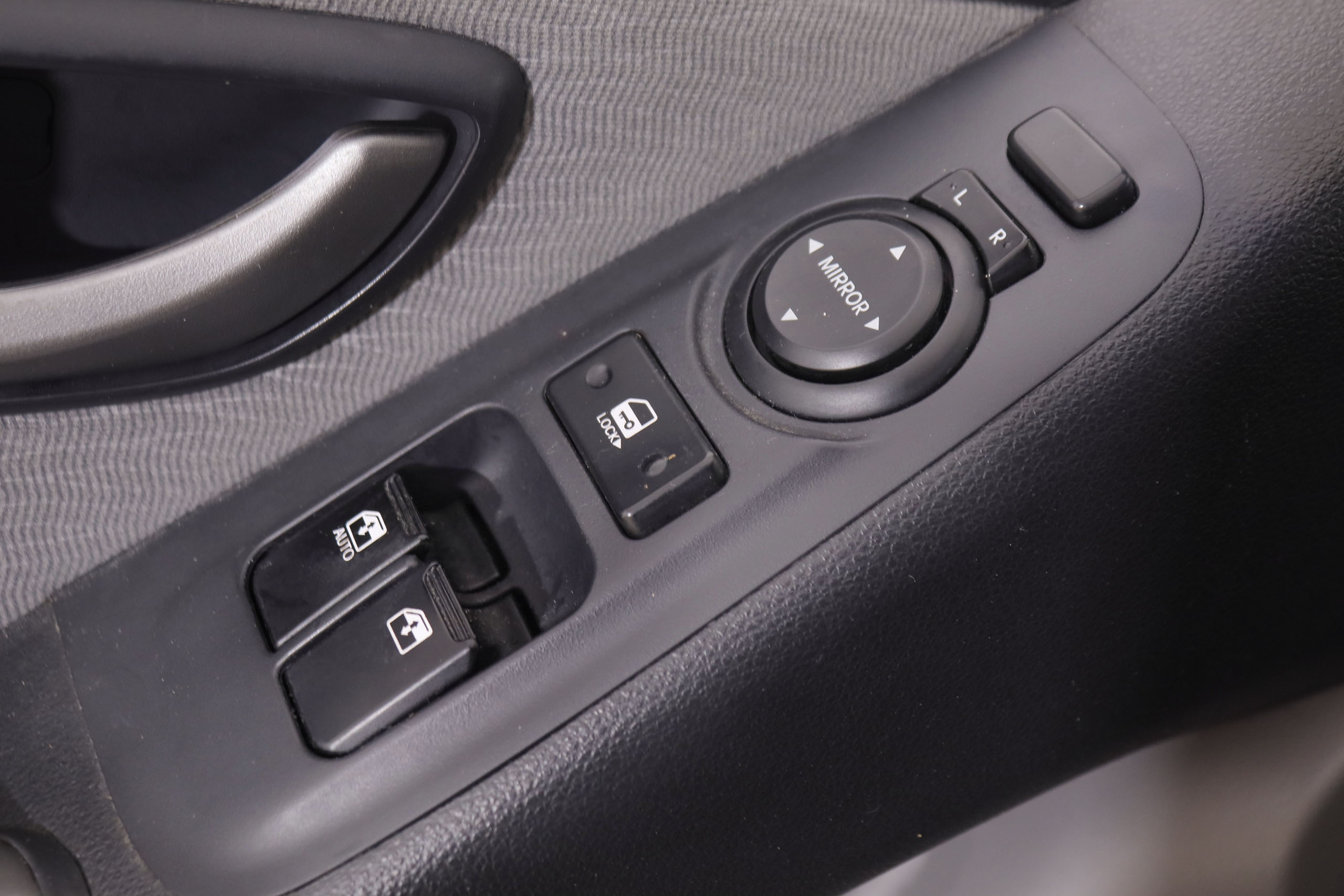 Hyundai H-1 2.5 CRDI TRAVELER 136CV 8 PLAZAS 5P # PARKTRONIC foto 19