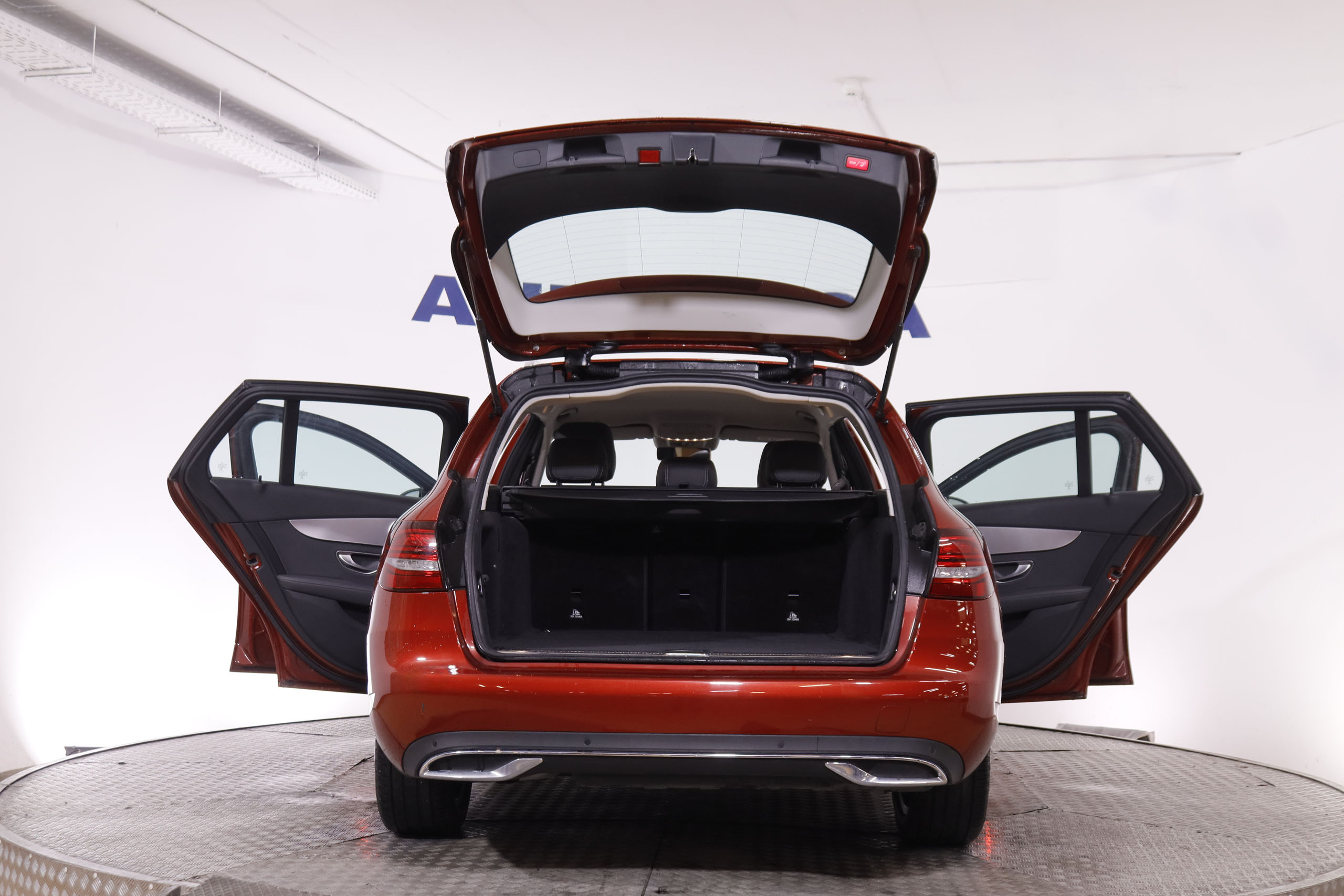 Mercedes-benz C 200 CLASE C C200 HEV ESTATE AVANTGARDE AUTO 184CV 5P # IVA DEDUCIBLE, CUERO, NAVY foto 10