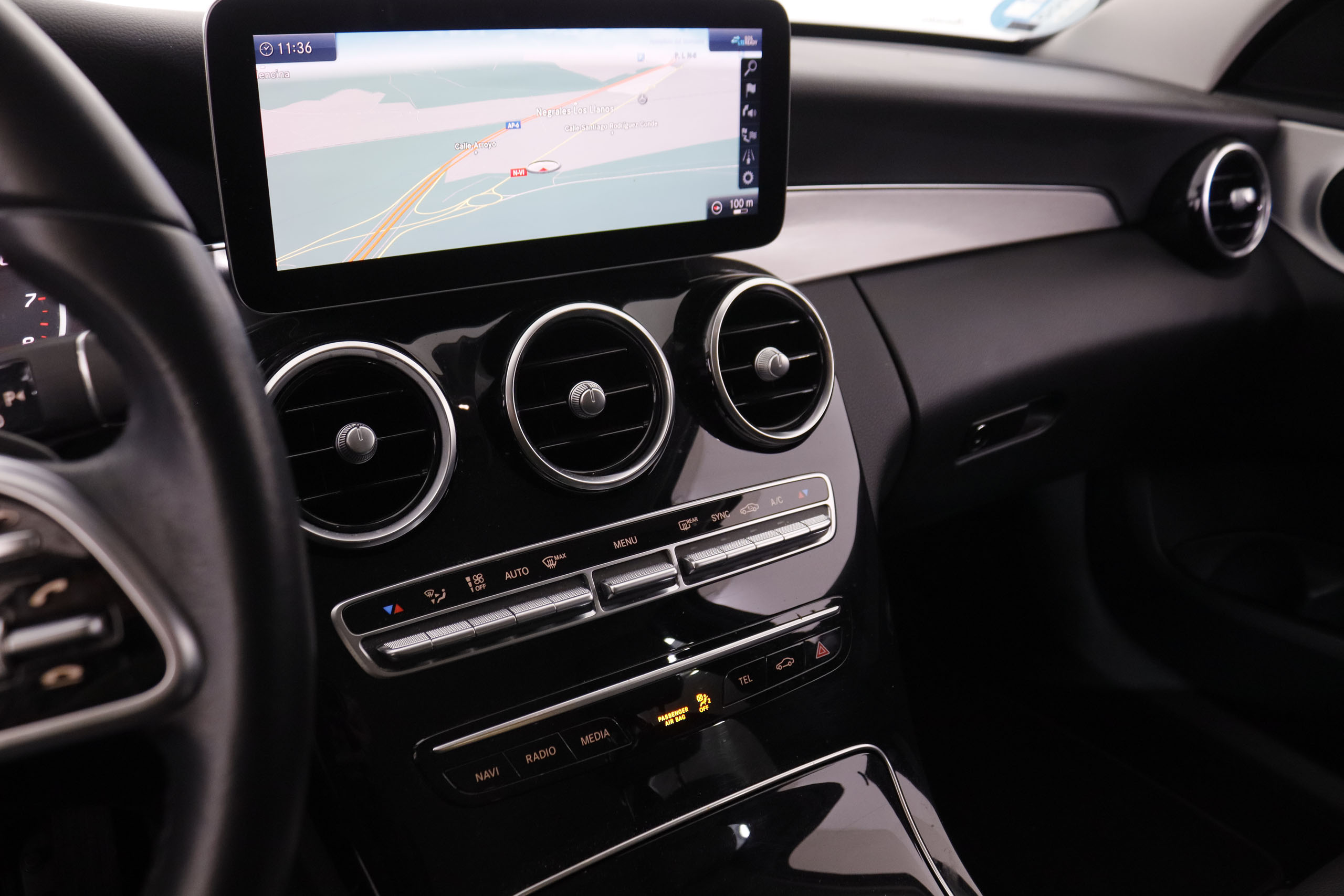 Mercedes-benz C 200 CLASE C C200 HEV ESTATE AVANTGARDE AUTO 184CV 5P # IVA DEDUCIBLE, CUERO, NAVY foto 19