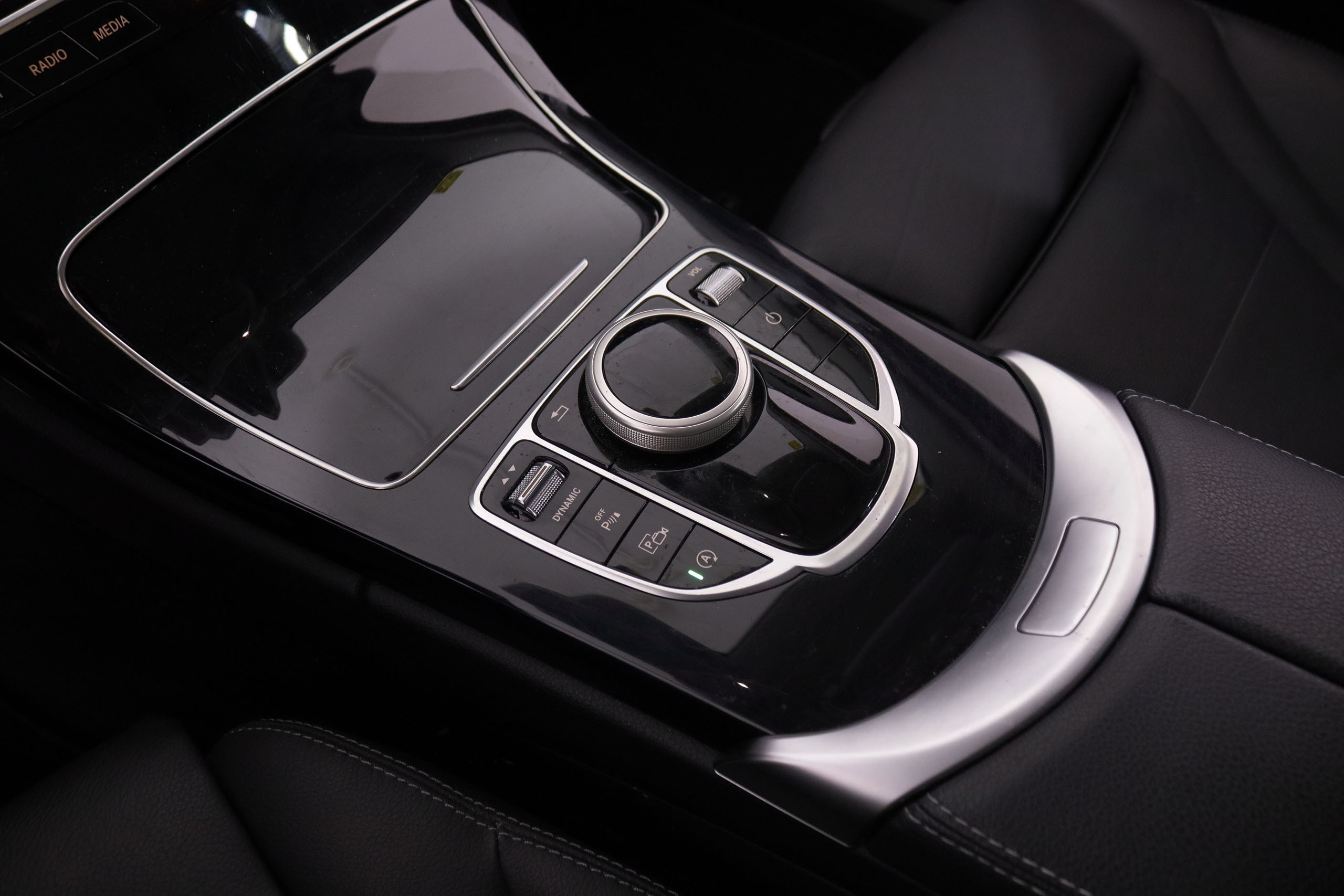 Mercedes-benz C 200 CLASE C C200 HEV ESTATE AVANTGARDE AUTO 184CV 5P # IVA DEDUCIBLE, CUERO, NAVY foto 24