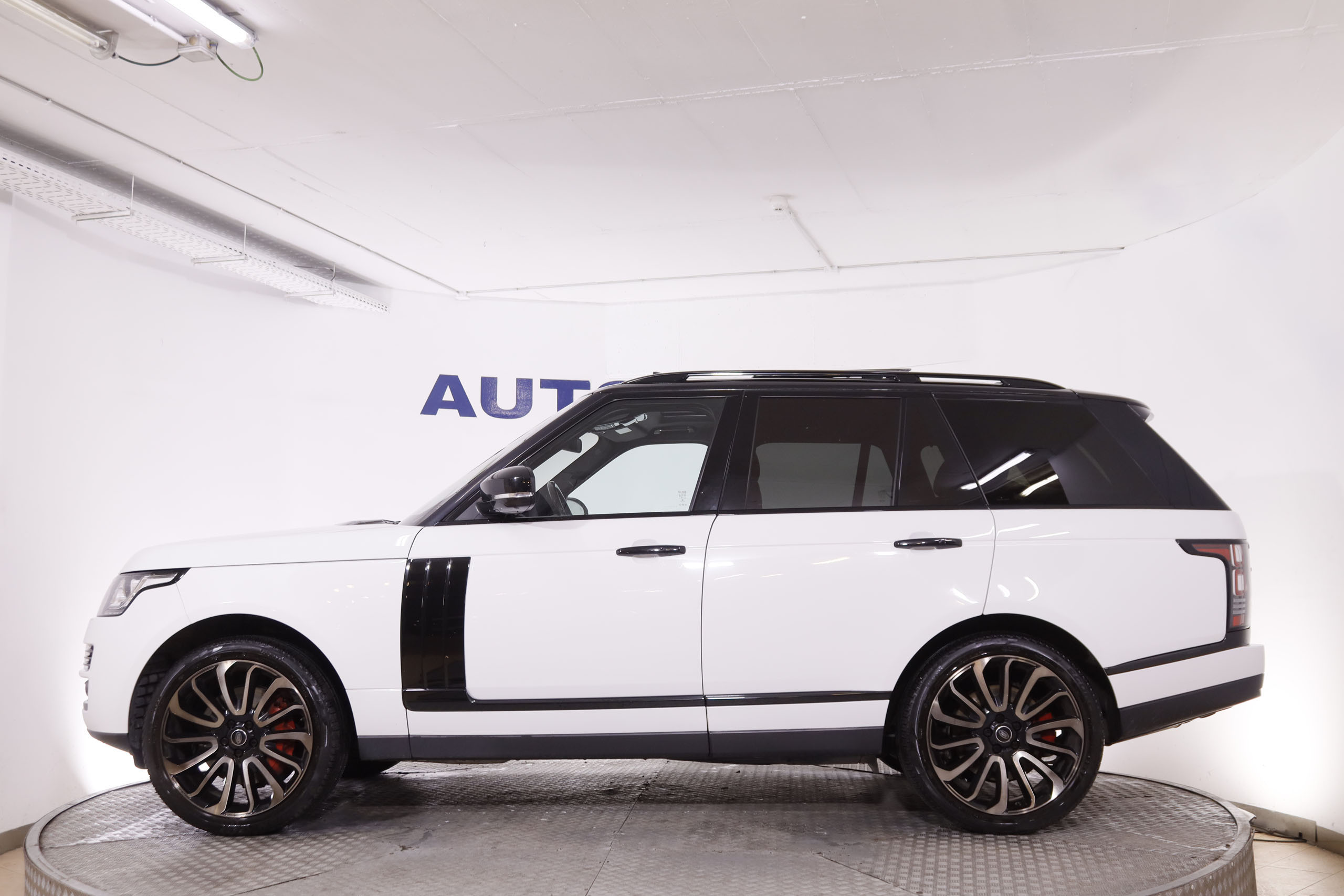 Land Rover Range Rover Vogue 4.4 SDV8 HSE 4X4 AUTO 339CV 5P # CUERO, TECHO ELEC PANORAMICO, NAVY foto 9