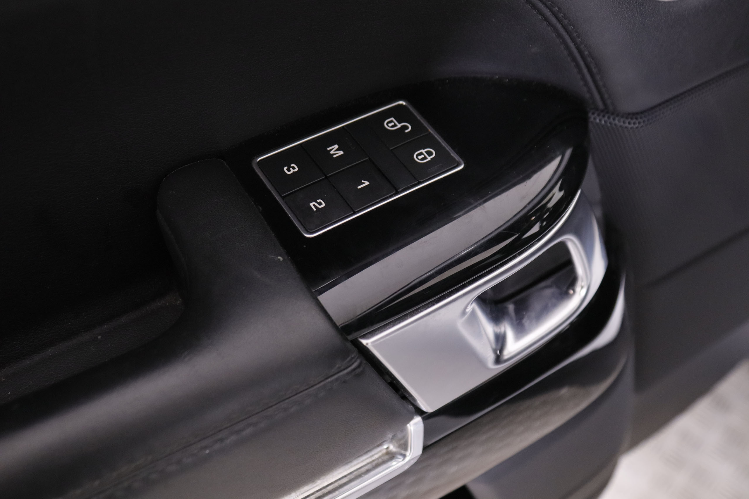 Land Rover Range Rover Vogue 4.4 SDV8 HSE 4X4 AUTO 339CV 5P # CUERO, TECHO ELEC PANORAMICO, NAVY foto 29