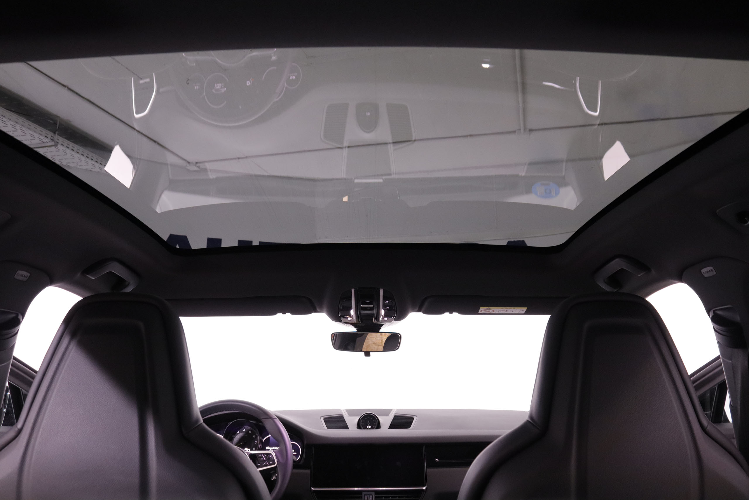 Porsche Cayenne 3.0 EHYBRID 4X4 462CV AUTO 5P # NAVY, CUERO, TECHO PANORAMICO, FAROS LED foto 15