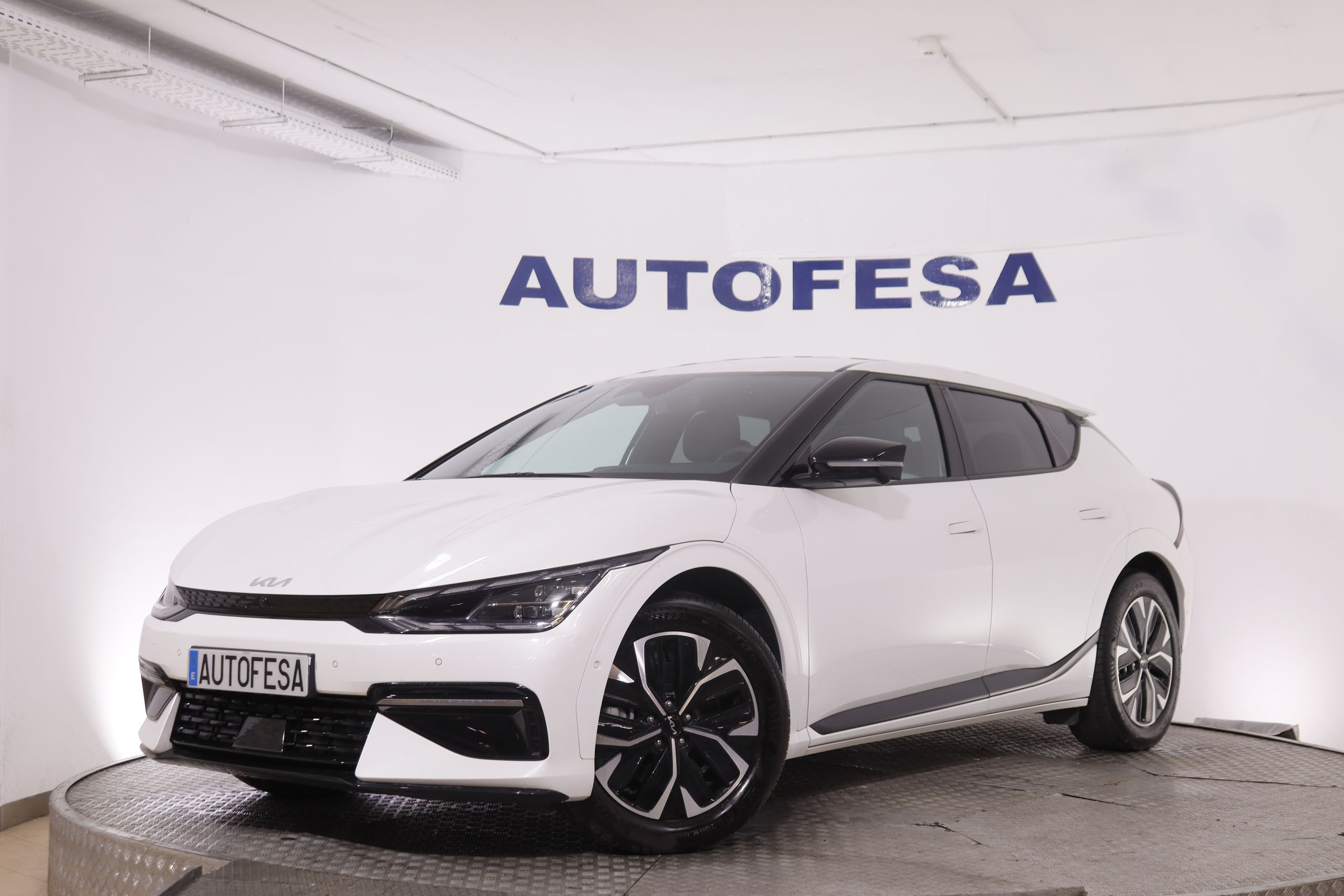 Kia EV6 ELECTRICO LONGE RANGE 77.4KWH GT LINE BUSSINESS AUTO 229CV 5P # NAVY, PARKTRONIC foto 26