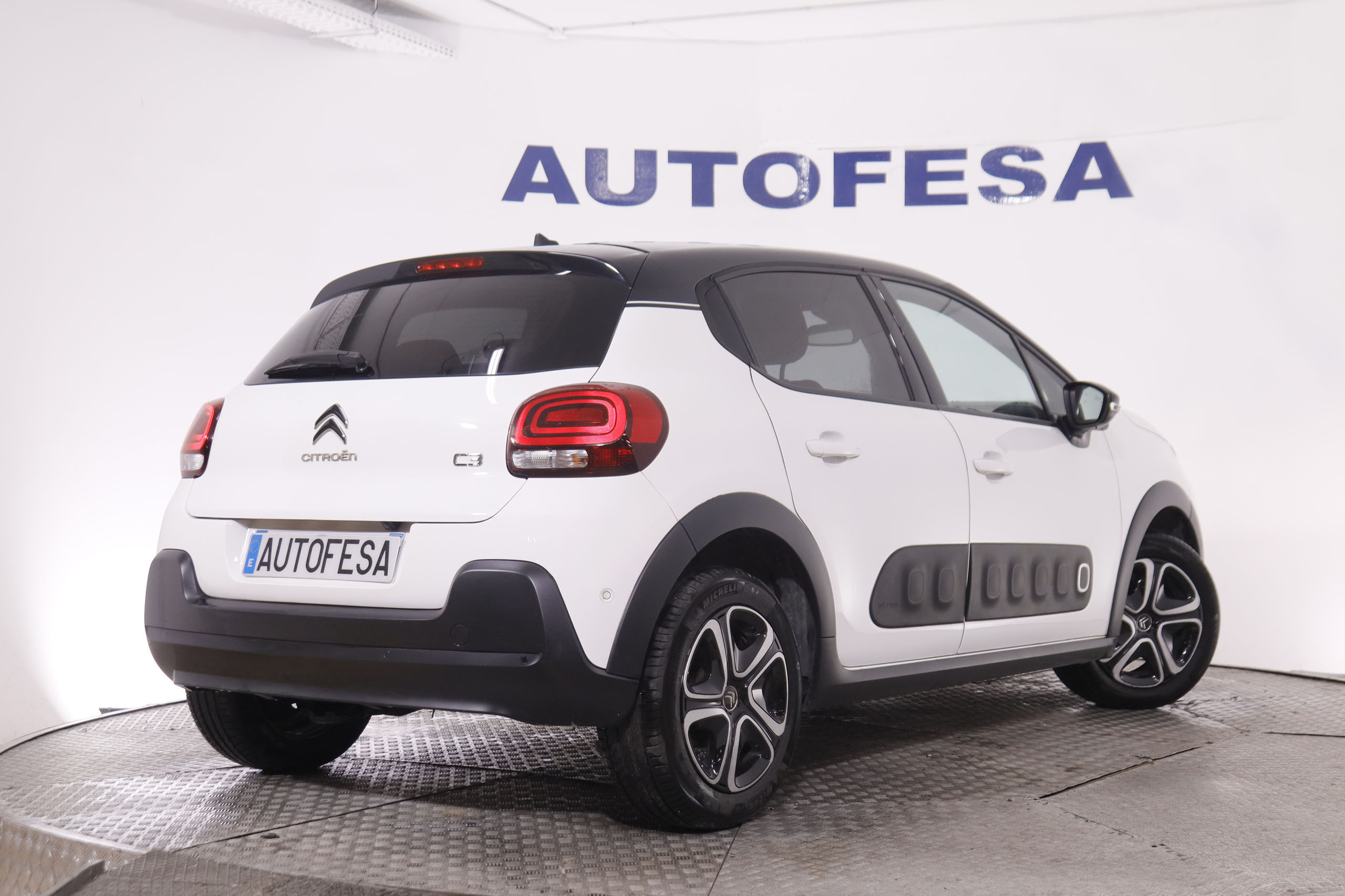 Citroen C3 1.2 PURETECH SHINE AUTO 110CV 5P # NAVY, PARKTRONIC foto 9