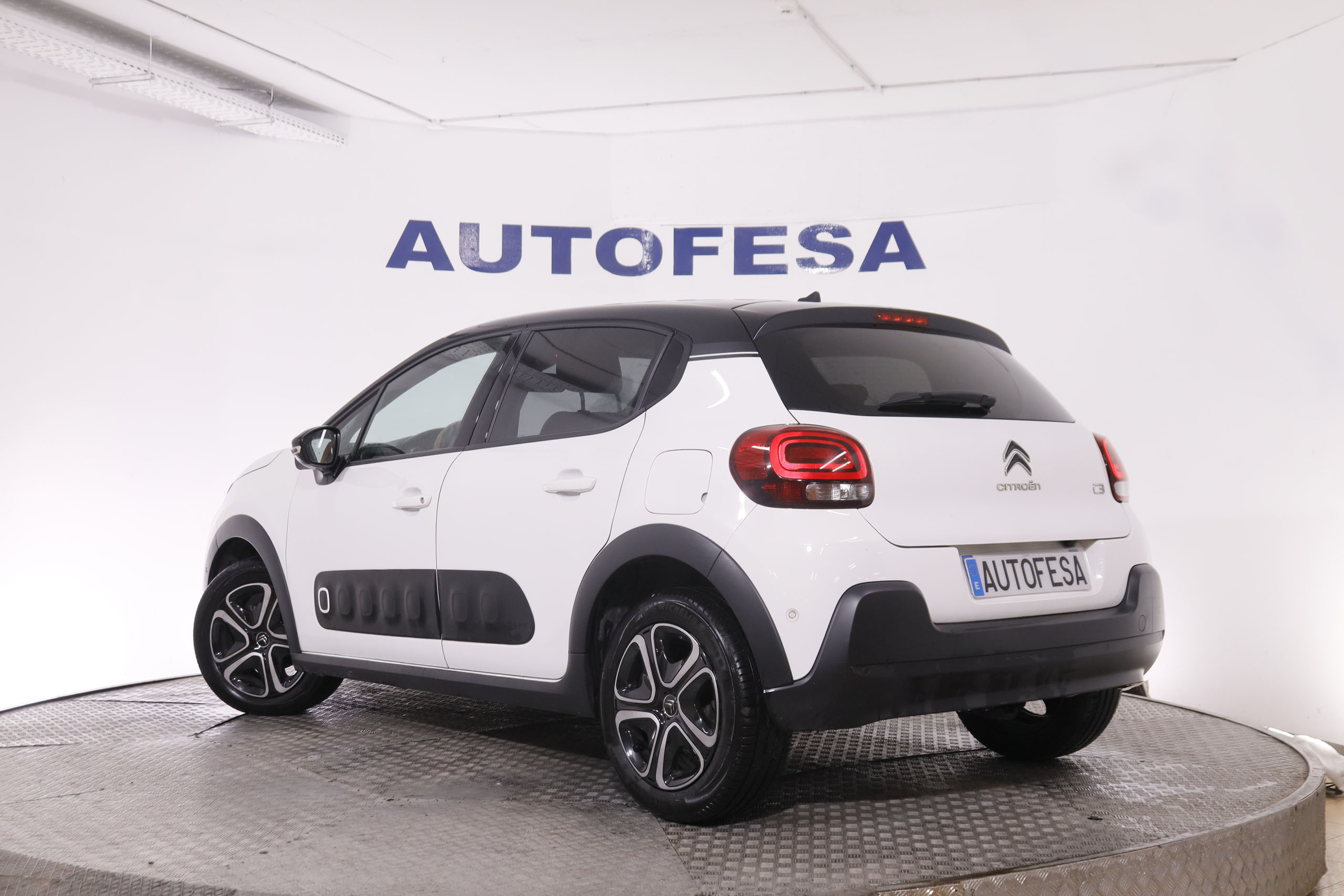 Citroen C3 1.2 PURETECH SHINE AUTO 110CV 5P # NAVY, PARKTRONIC foto 6