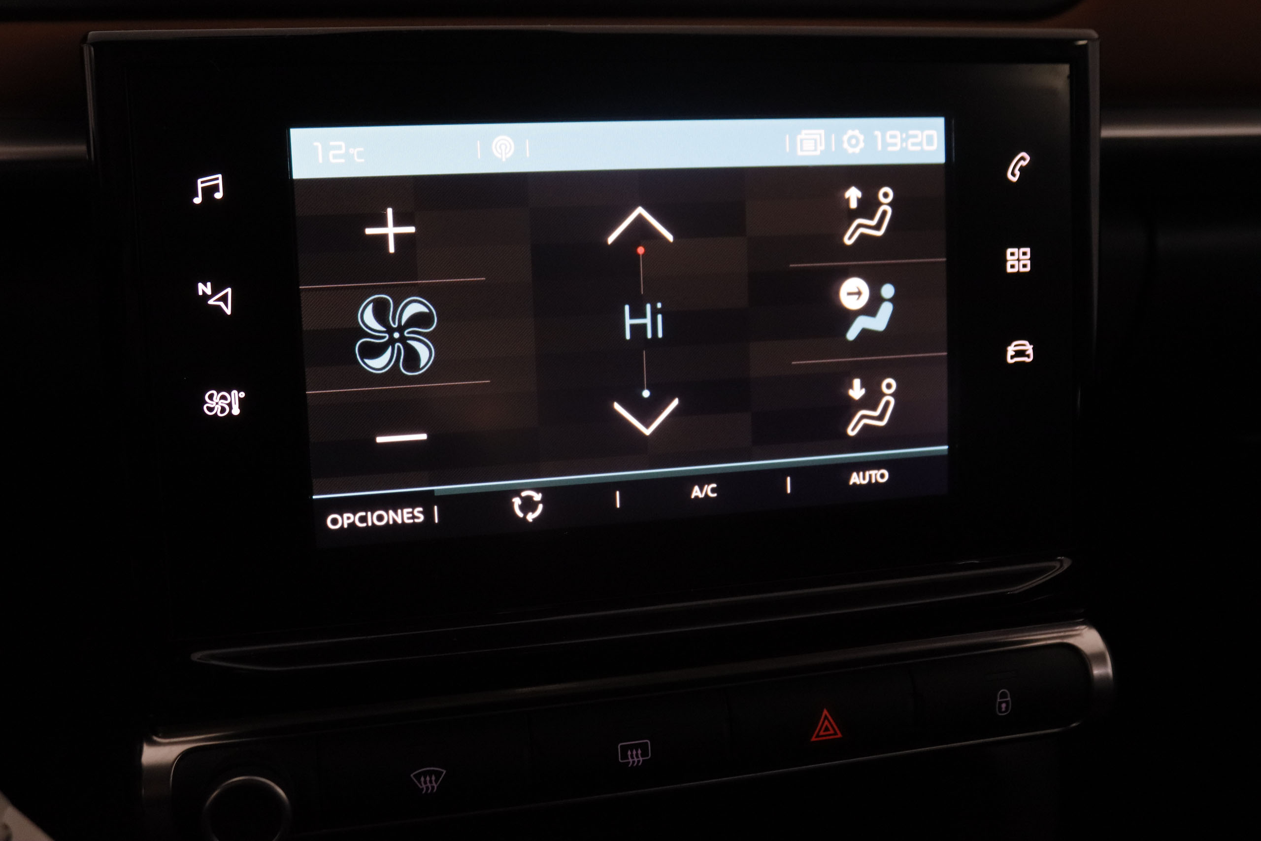 Citroen C3 1.2 PURETECH SHINE AUTO 110CV 5P # NAVY, PARKTRONIC foto 22