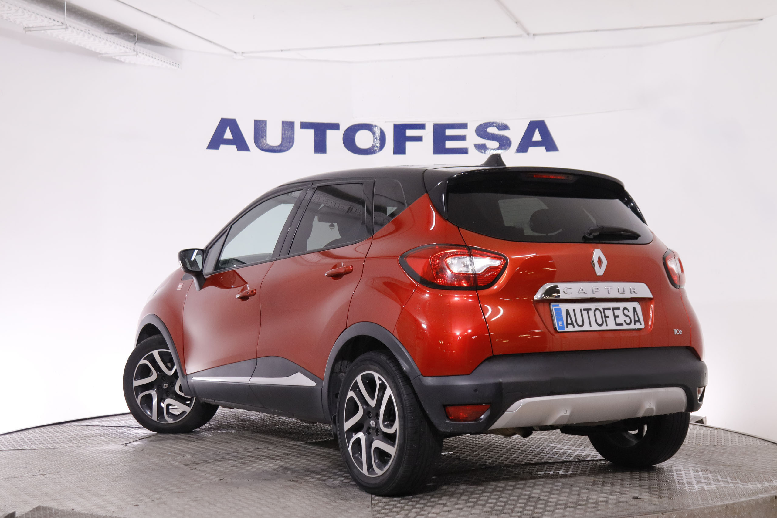 Renault Captur 1.2 TCE HELLY HANSEN foto 11