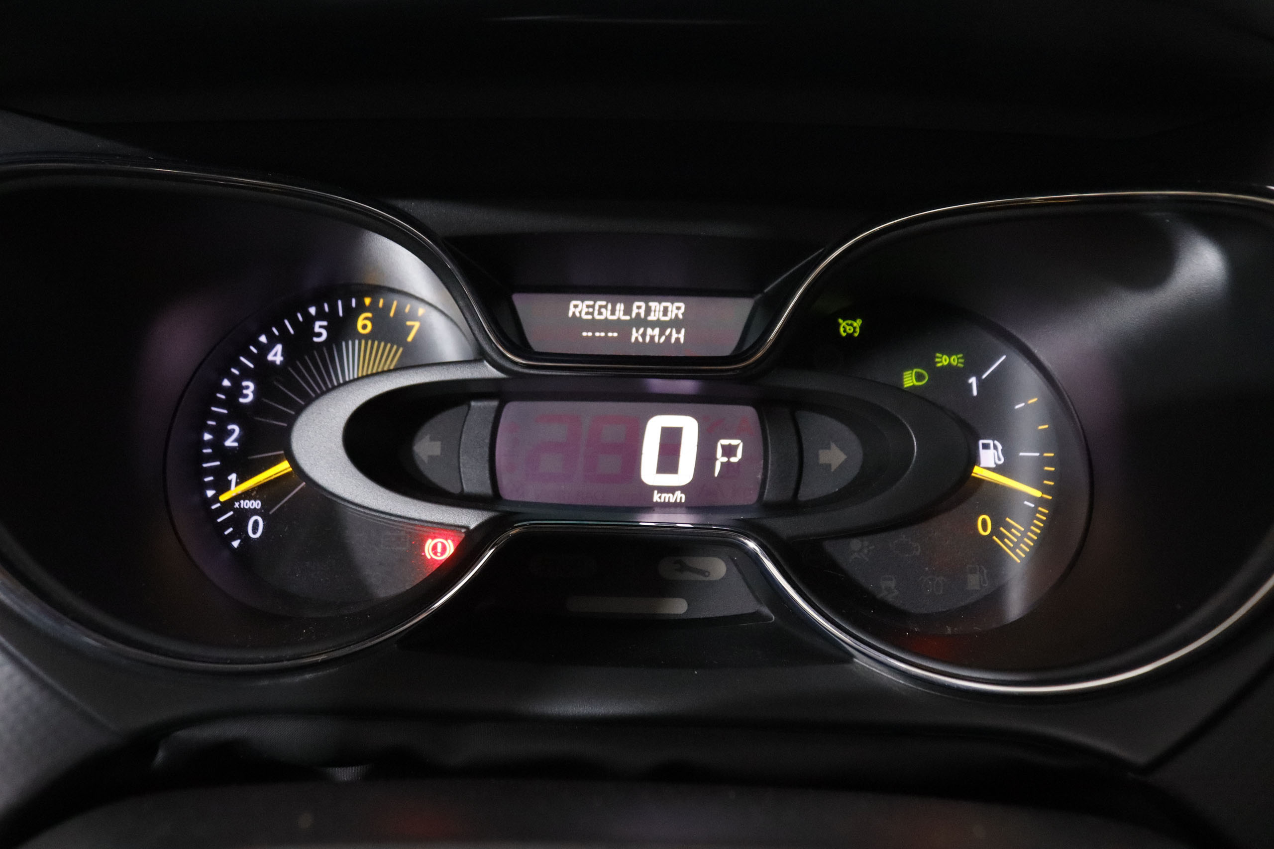 Renault Captur 1.2 TCE HELLY HANSEN foto 18