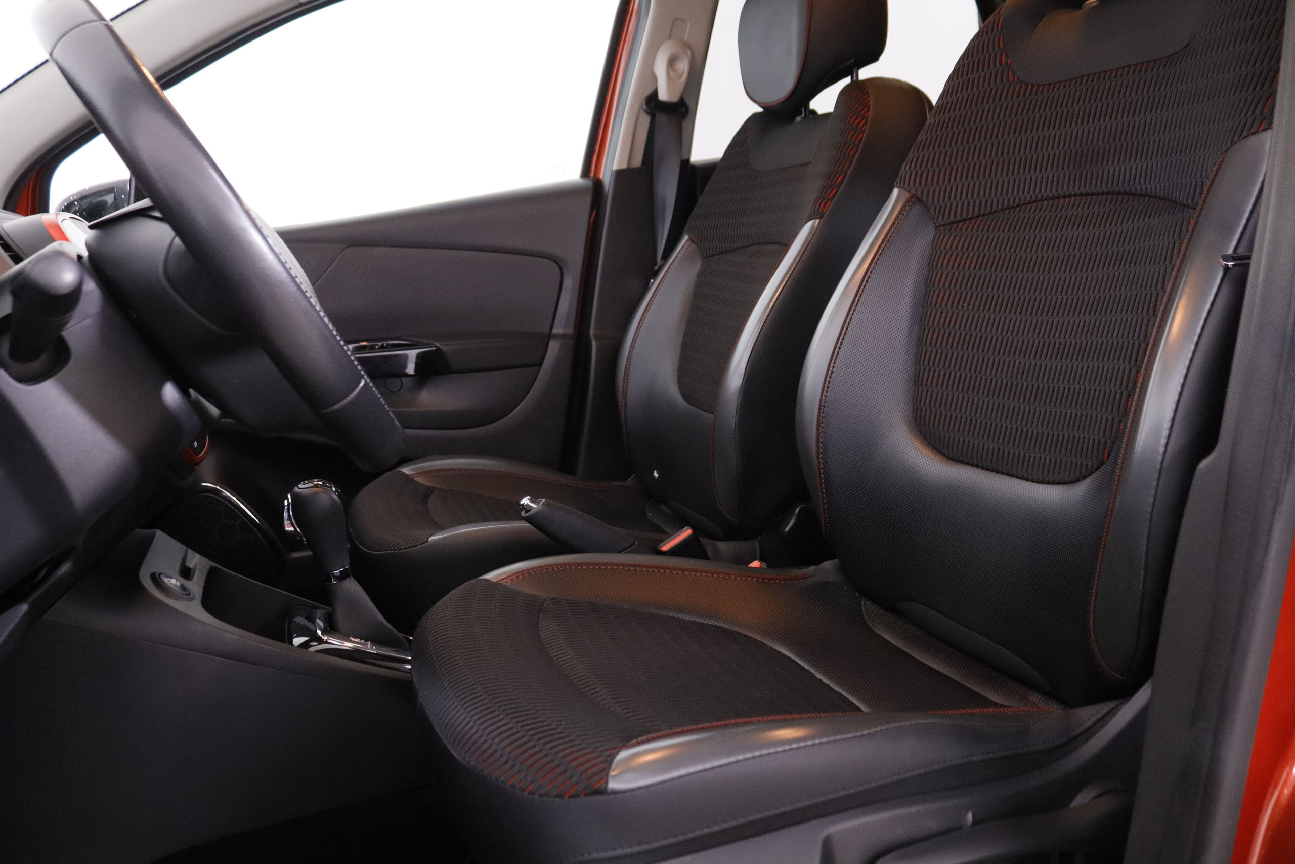 Renault Captur 1.2 TCE HELLY HANSEN foto 23