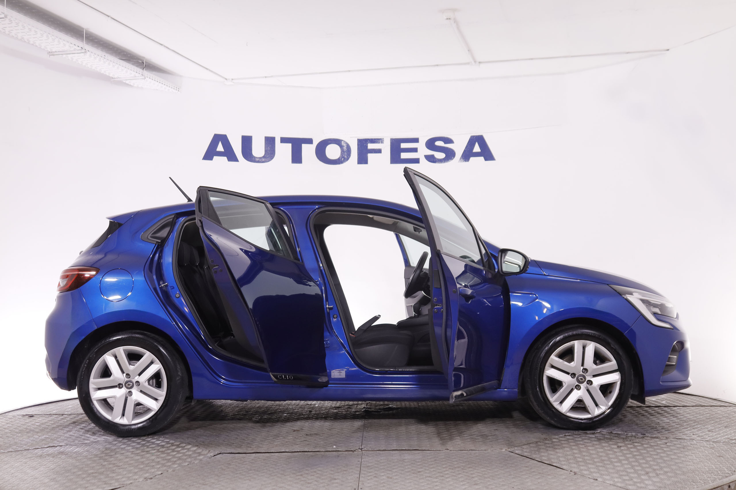 Renault Clio 1.6 E TECH HYBRID BUSSINESS AUTO 140CV 5P # NAVY, BLUETOOTH 1.6 E TECH HYBRID BUSSINESS AUTO 140CV 5P # NAVY, BLUETOOTH foto 11