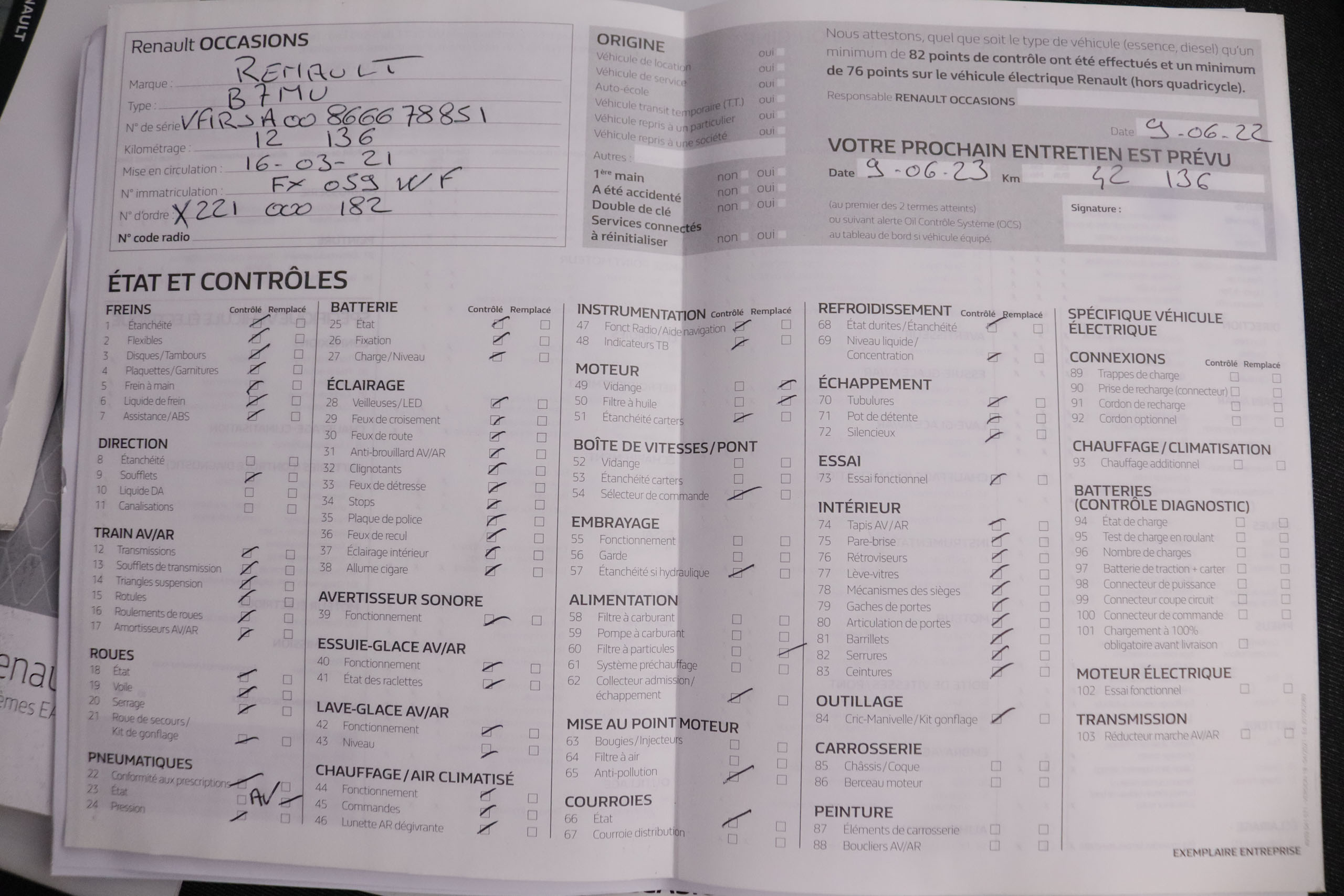 Renault Clio 1.6 E TECH HYBRID BUSSINESS AUTO 140CV 5P # NAVY, BLUETOOTH 1.6 E TECH HYBRID BUSSINESS AUTO 140CV 5P # NAVY, BLUETOOTH foto 26