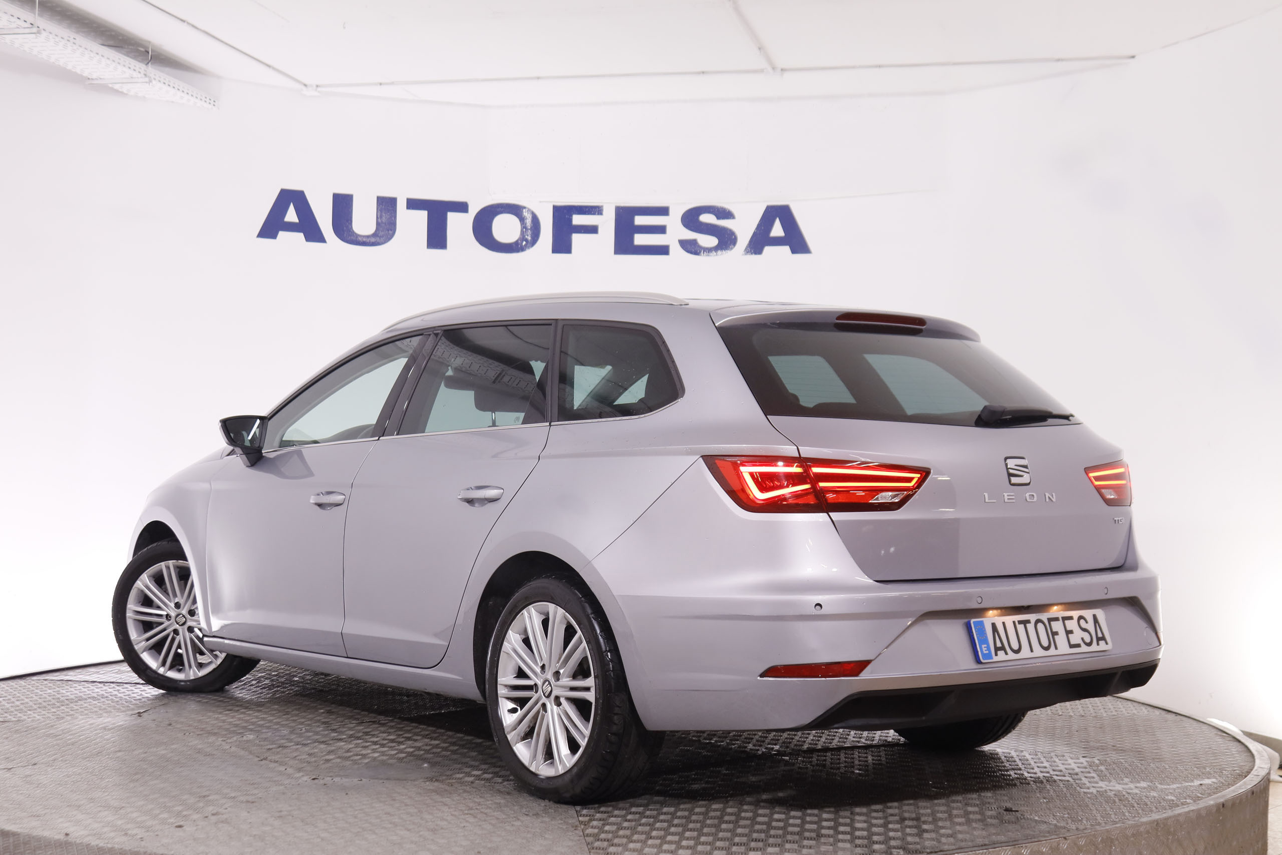 Seat Leon ST 1.5 TGI DSG-7 EXELLENCE AUTO 130CV 5P # IVA DEDUCIBLE, PARKTRONIC foto 5