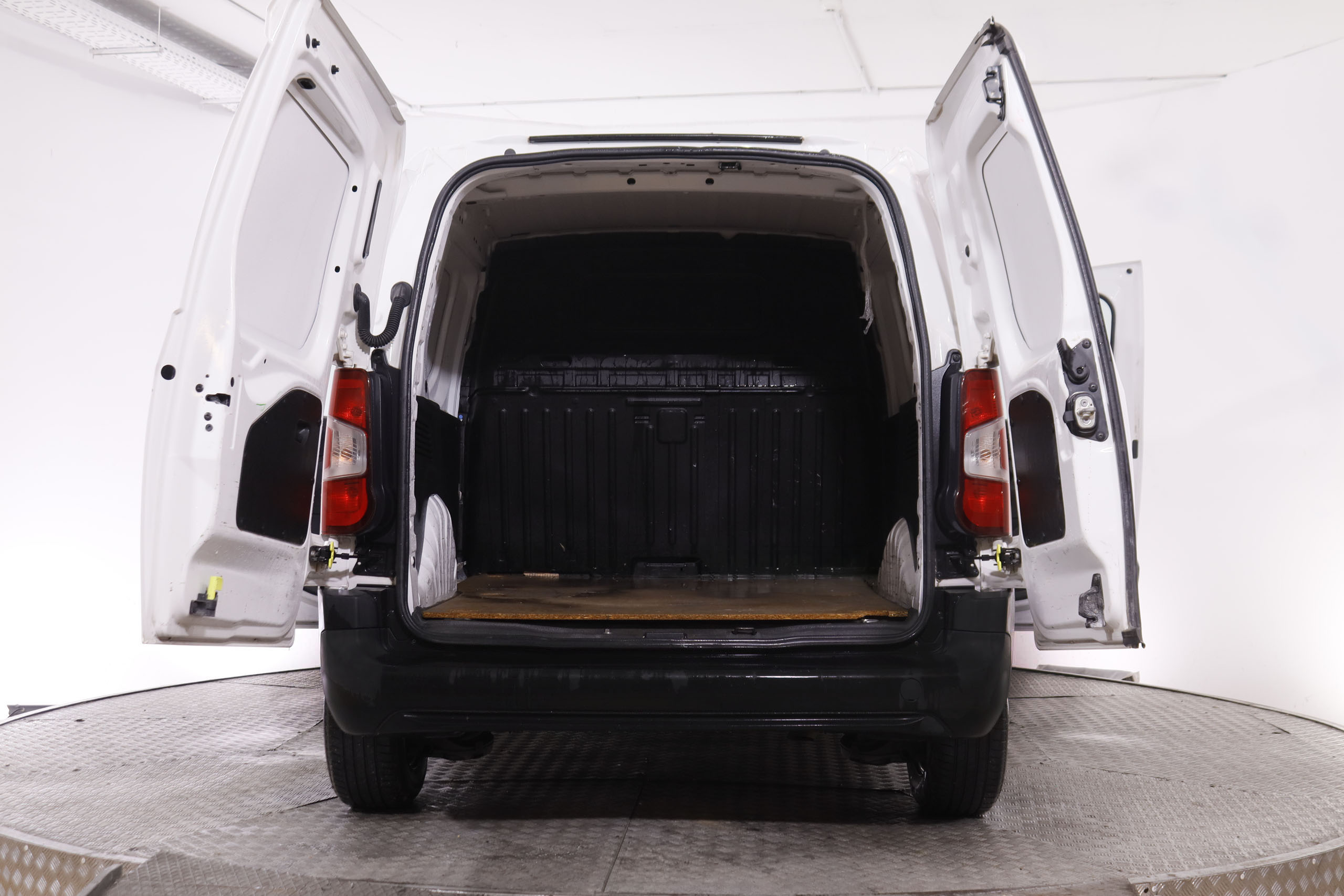 Citroen Berlingo 1.5 BLUEHDI TALLA M 100CV 2P foto 10