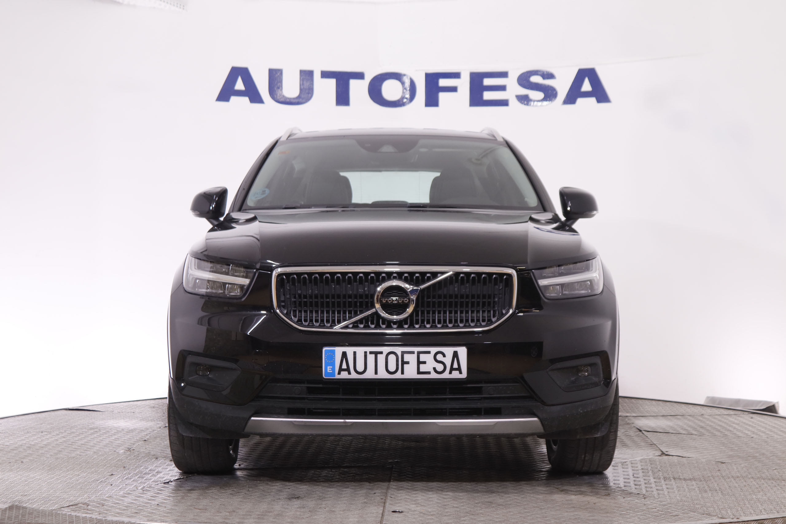 Volvo XC40 1.5 MOMENTUM T3 AUTO 163CV 5P # NAVY, PARKTRONIC foto 2