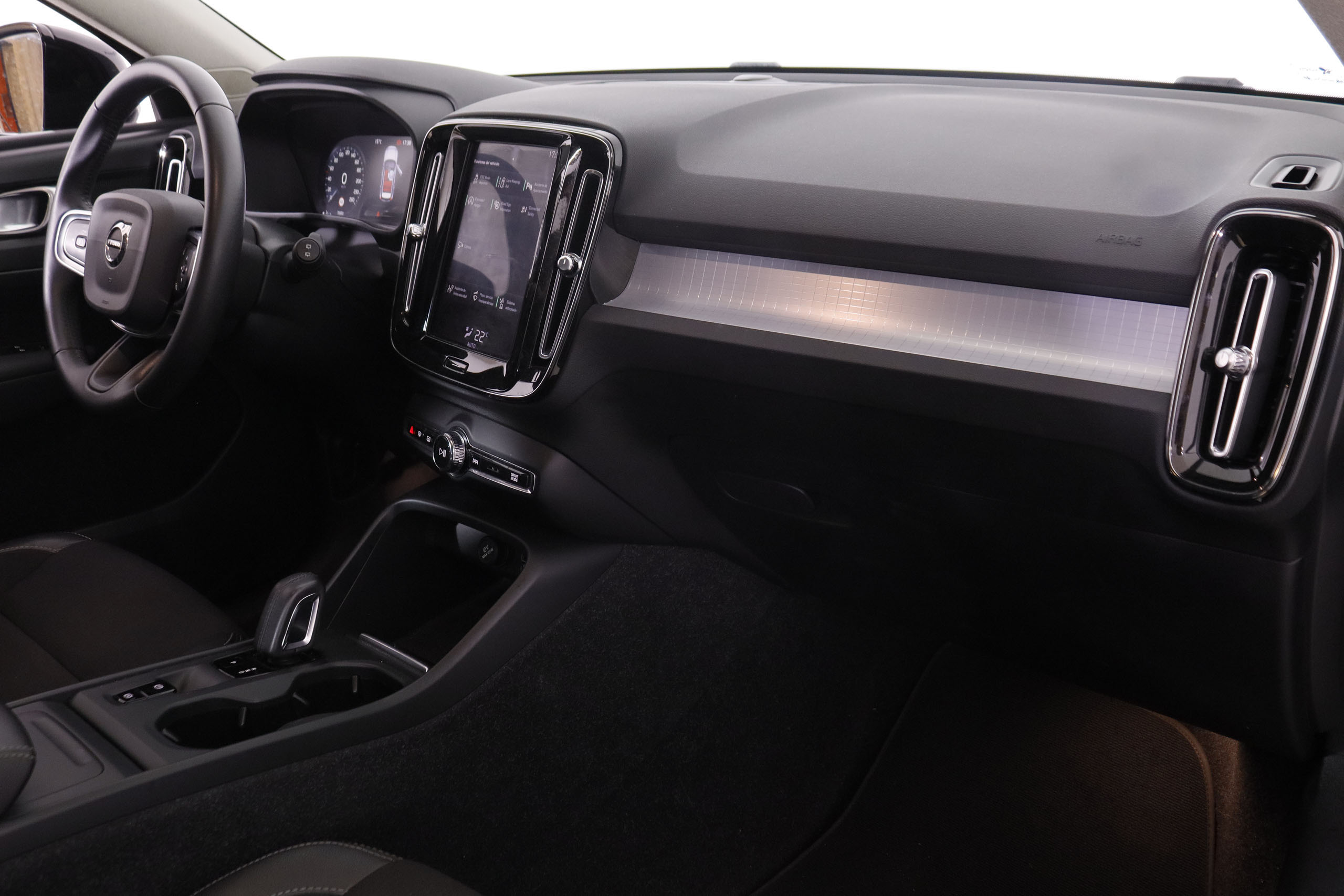 Volvo XC40 1.5 MOMENTUM T3 AUTO 163CV 5P # NAVY, PARKTRONIC foto 15