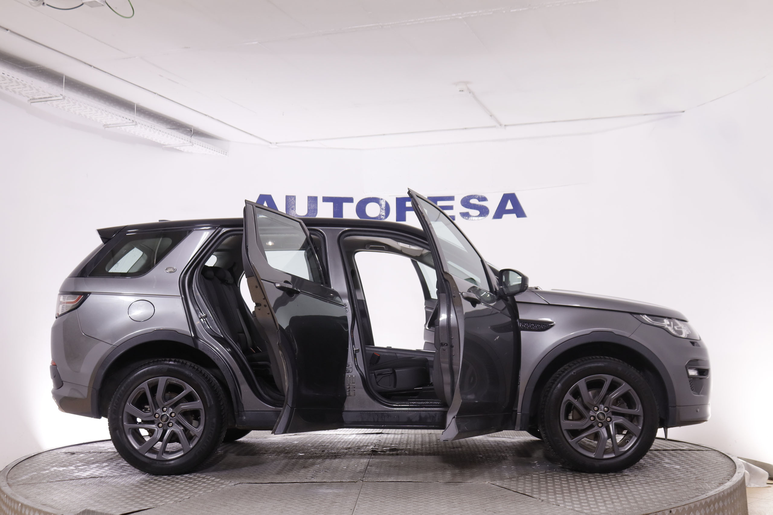 Land Rover Discovery Sport 2.0L TD4 4X4 SE DYNAMIC AUTO 150CV 5P # IVA DEDUCIBLE, NAVY, PARKTRONIC 2.0L TD4 4X4 SE DYNAMIC AUTO 150CV 5P # IVA DEDUCIBLE, NAVY, PARKTRONIC foto 10