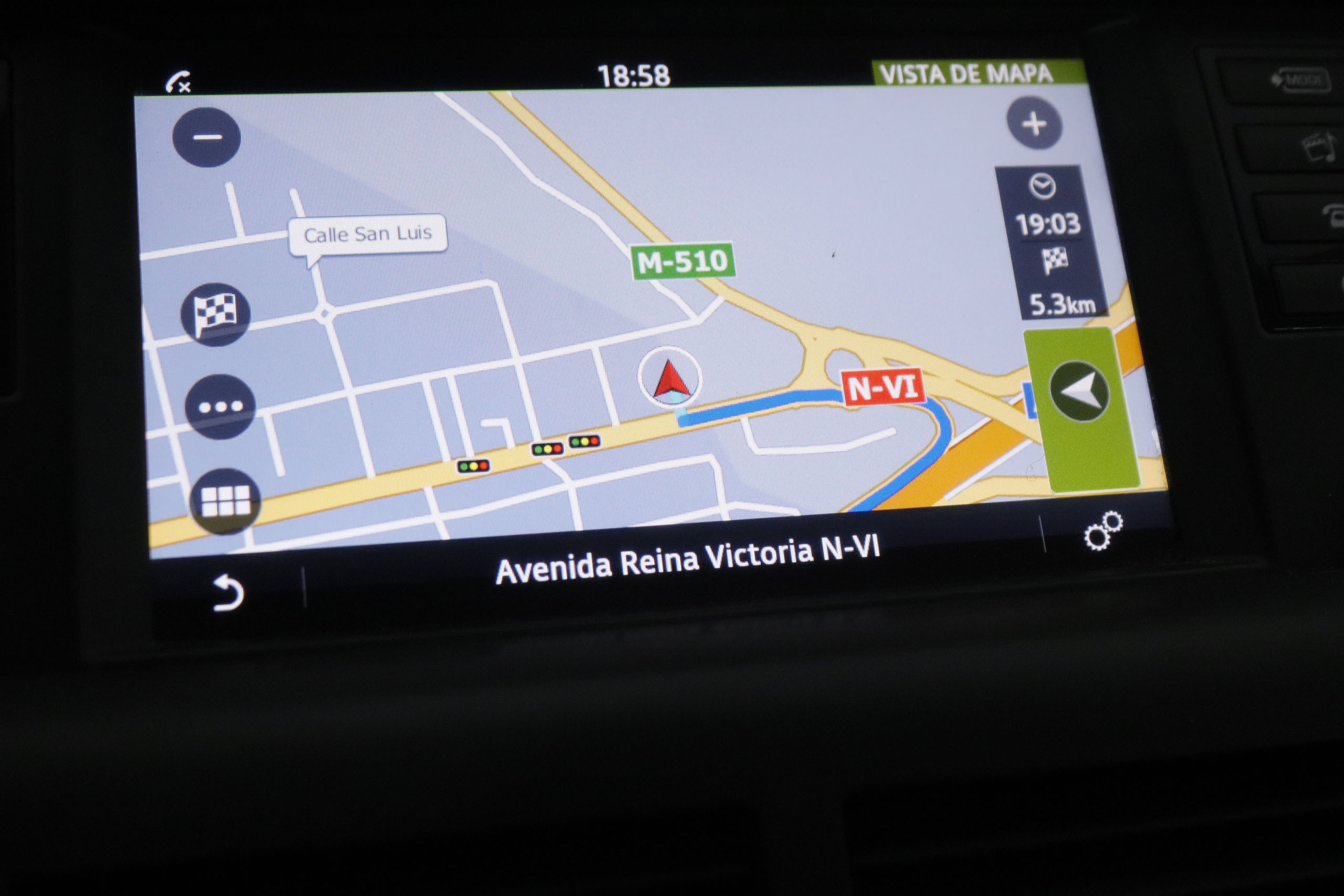 Land Rover Discovery Sport 2.0L TD4 4X4 SE DYNAMIC AUTO 150CV 5P # IVA DEDUCIBLE, NAVY, PARKTRONIC 2.0L TD4 4X4 SE DYNAMIC AUTO 150CV 5P # IVA DEDUCIBLE, NAVY, PARKTRONIC foto 20