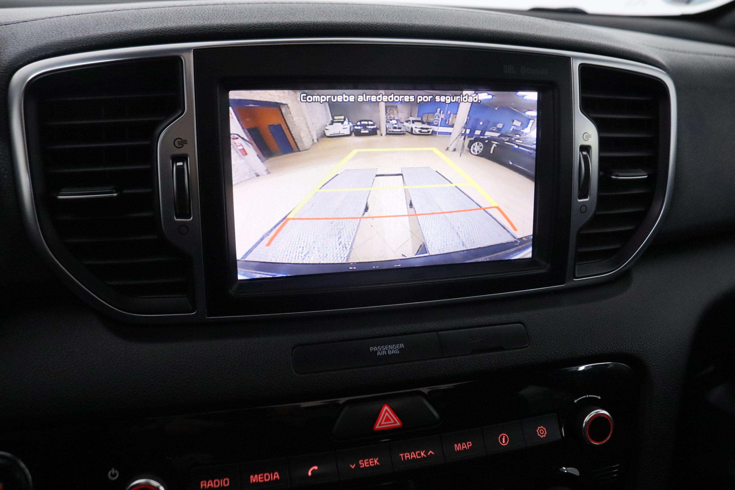 Kia Sportage 1.6 TGDI GT LINE 4X4 177CV 5P # CUERO, TECHO ELEC PANORAMICO, NAVY, PARKTRONIC foto 22