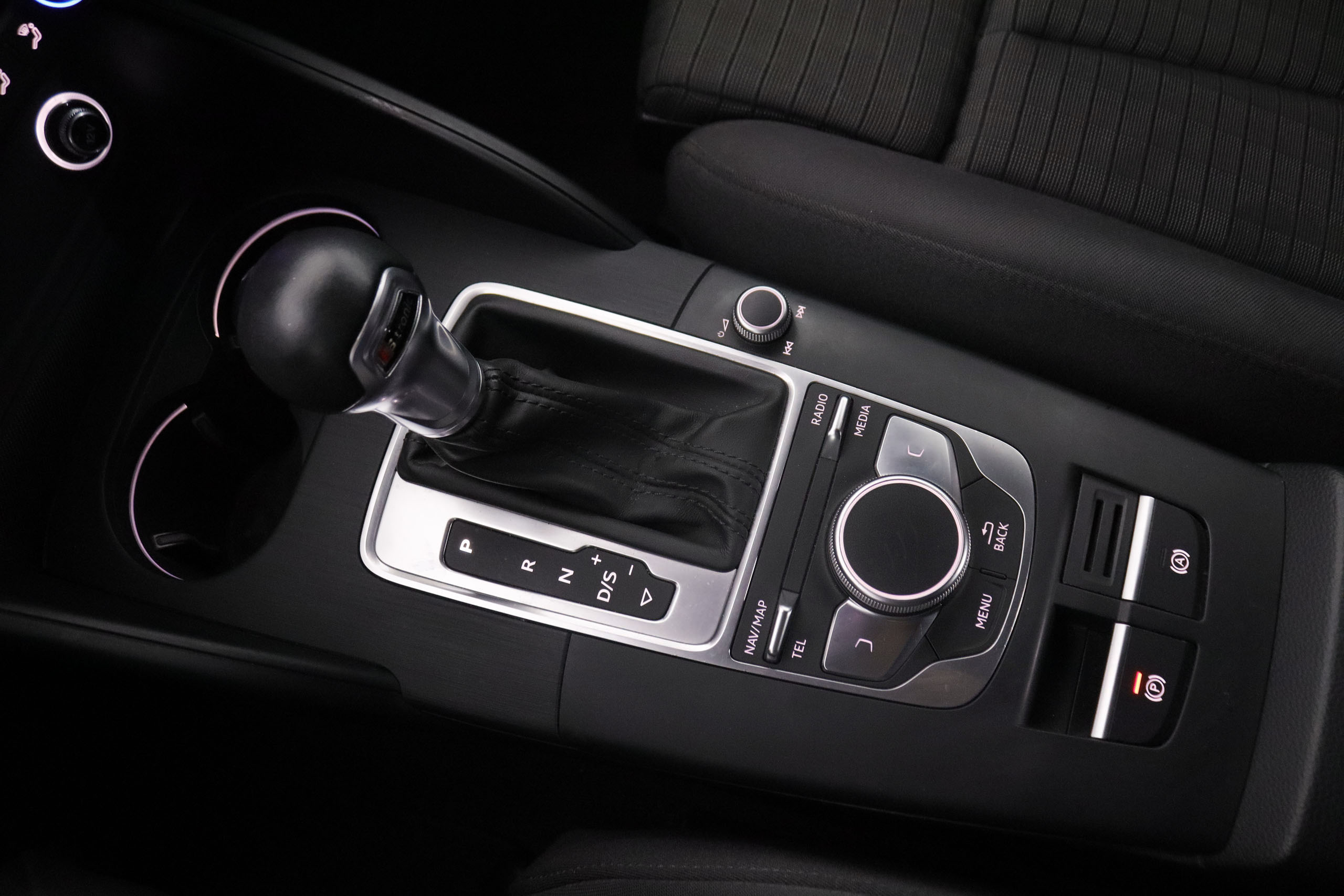 Audi A3 1.6 TDI SPORTBACK STRONIC AUTO 110CV 5P # NAVY, PARKTRONIC foto 21