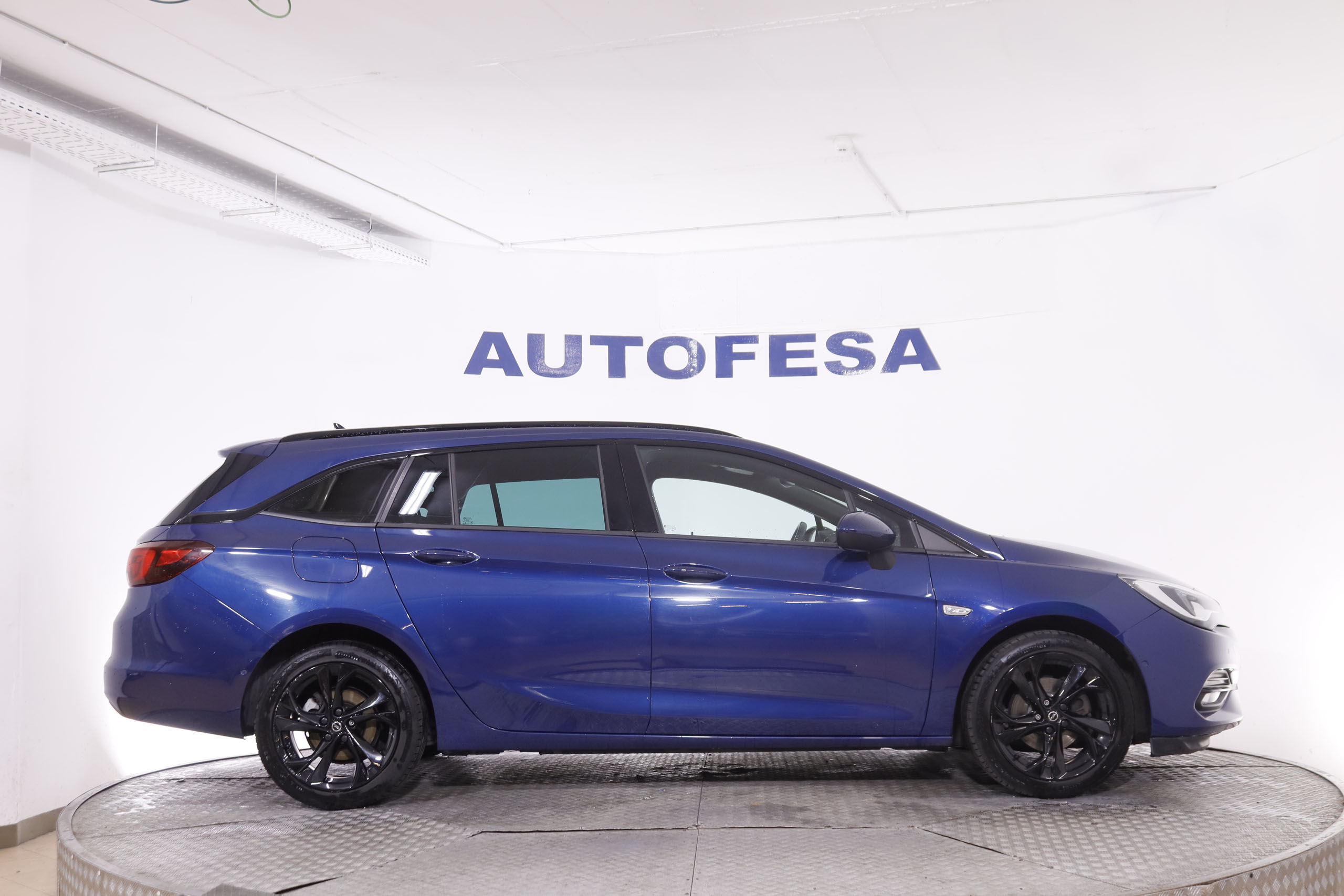 Opel Astra 1.5D SPORTS TOURER ULTIMATE AUTO 122CV 5P # CUERO, NAVY, PARKTRONIC foto 13