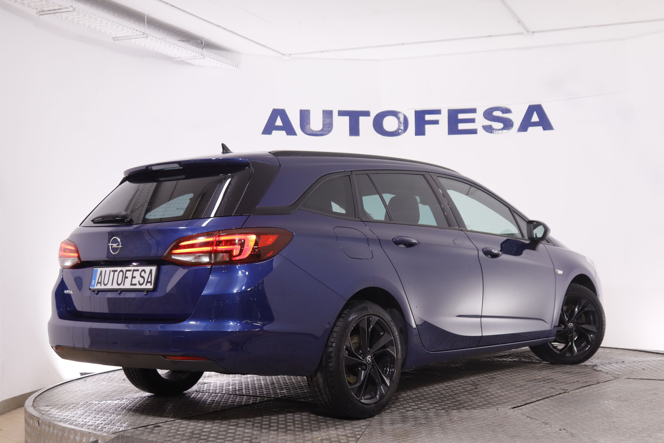 Opel Astra 1.5D SPORTS TOURER ULTIMATE AUTO 122CV 5P # CUERO, NAVY, PARKTRONIC foto 5