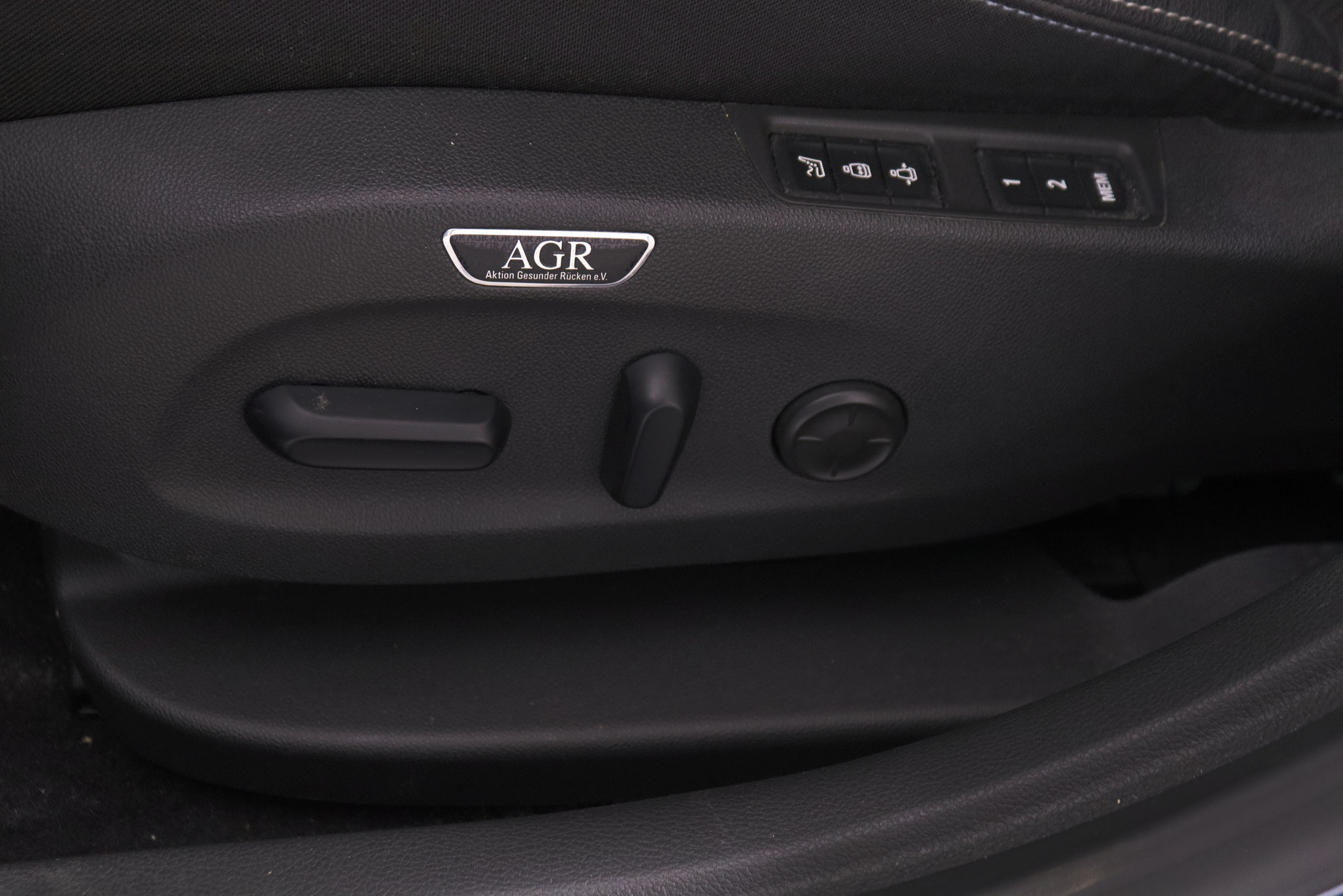 Opel Astra 1.5D SPORTS TOURER ULTIMATE AUTO 122CV 5P # CUERO, NAVY, PARKTRONIC foto 24