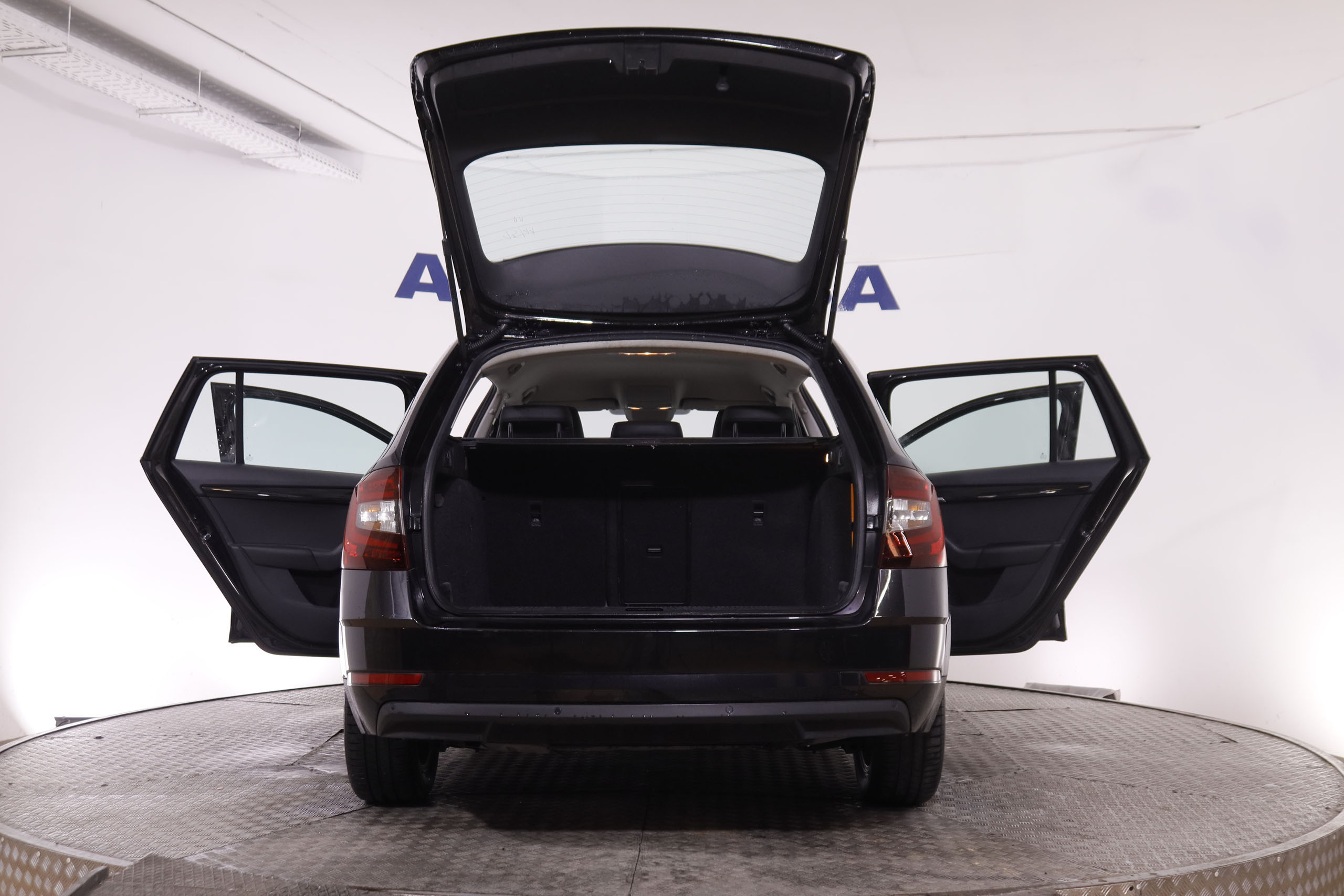 Skoda Octavia 1.0 TSI AMBITION DSG AUTO 115CV 5P # CUERO, NAVY, PARTRONIC foto 10