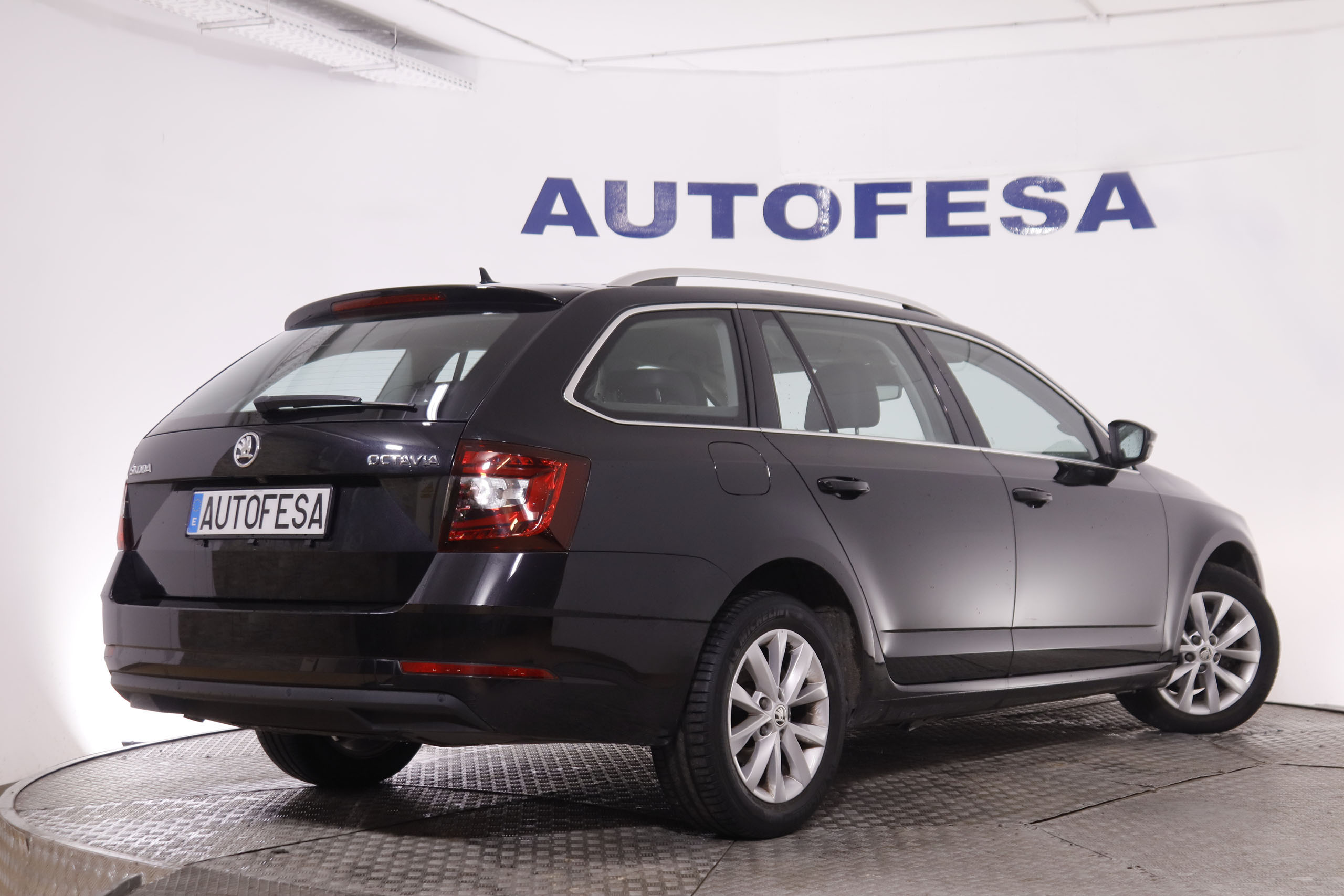 Skoda Octavia 1.0 TSI AMBITION DSG AUTO 115CV 5P # CUERO, NAVY, PARTRONIC foto 7